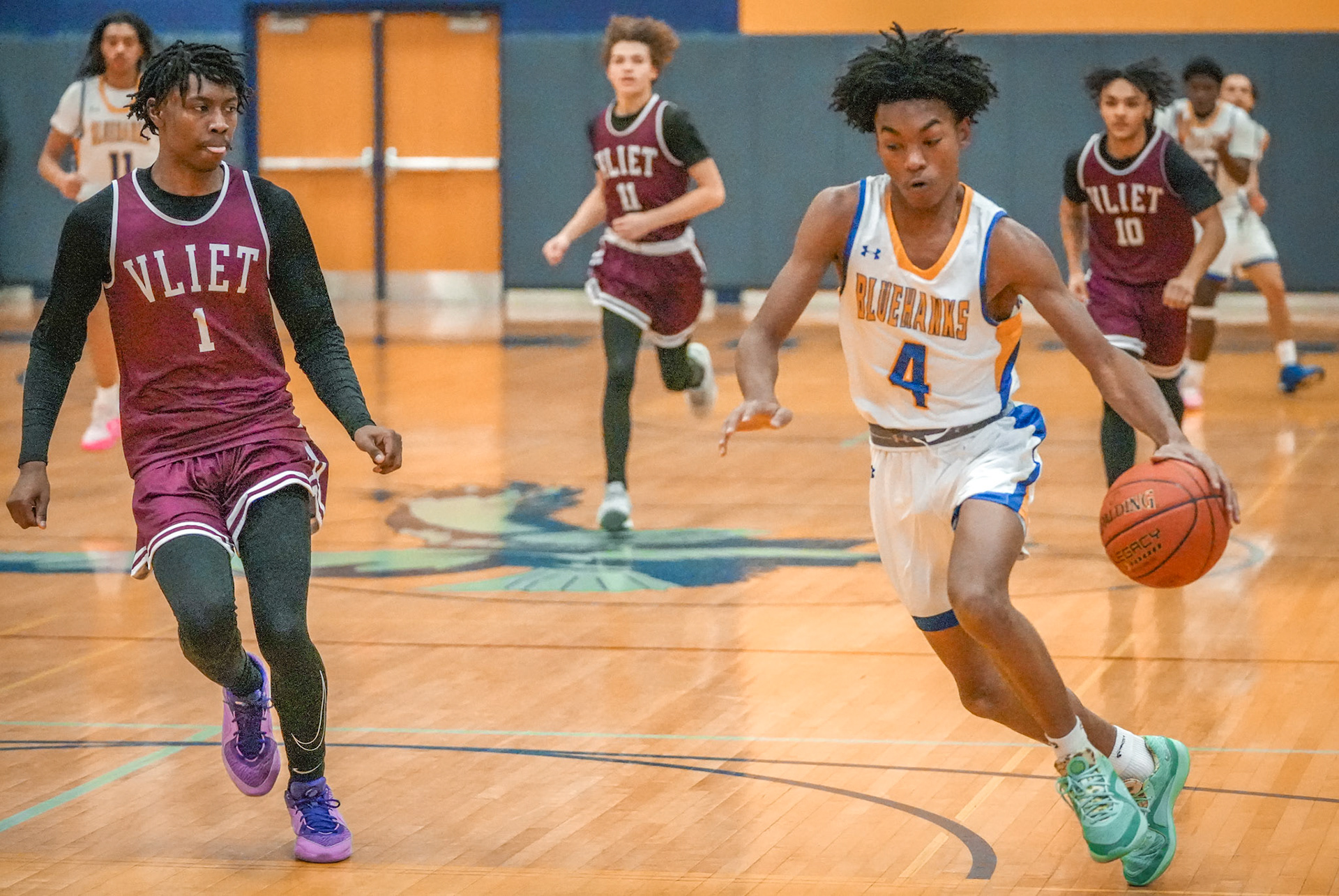 Malaky Payton on the break for Hudson.