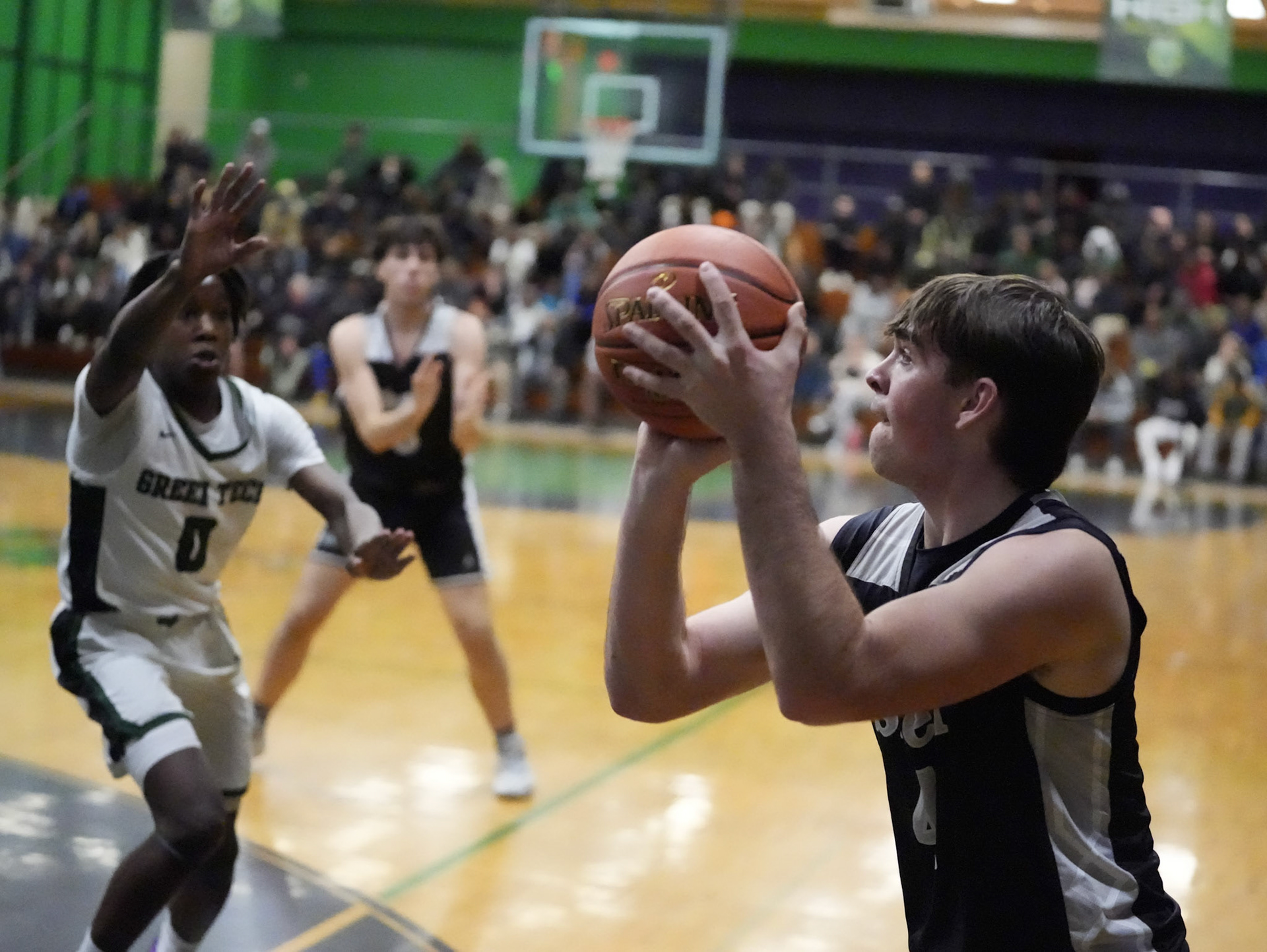 Shen's Luke McAuliffe.