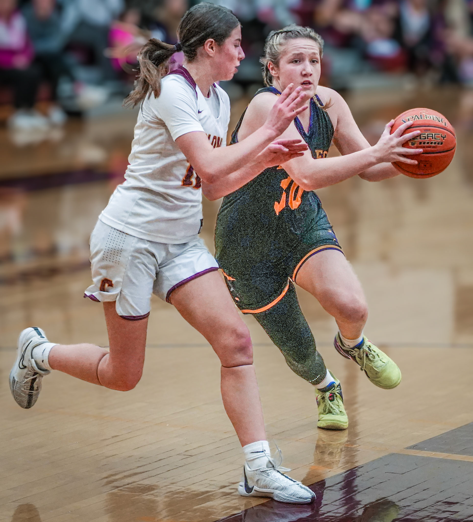 Allison O'Hanlon driving the lane.