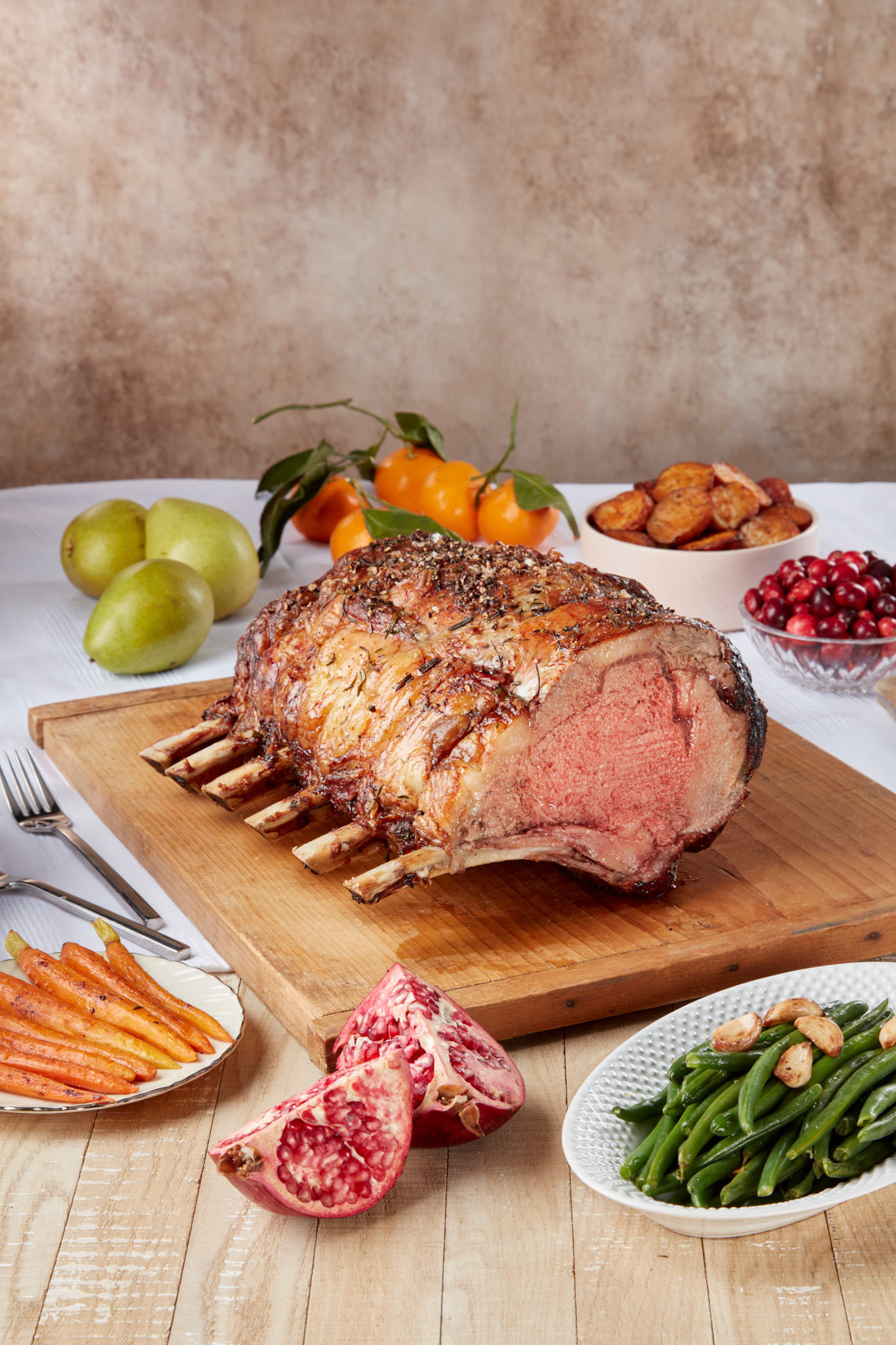 20221201 FD HP Module - Meat: How to Holiday RoastPhotographed by John J Kelly IIIFood Styling by Michael KanterRequest by Angela Elia