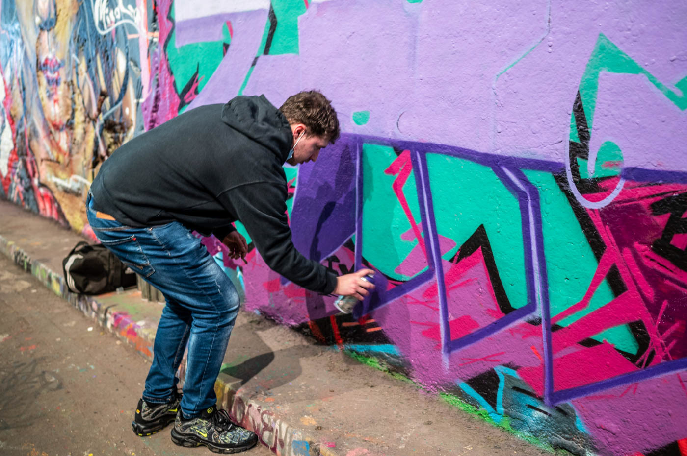 Waterloo Tunnel Street Artists