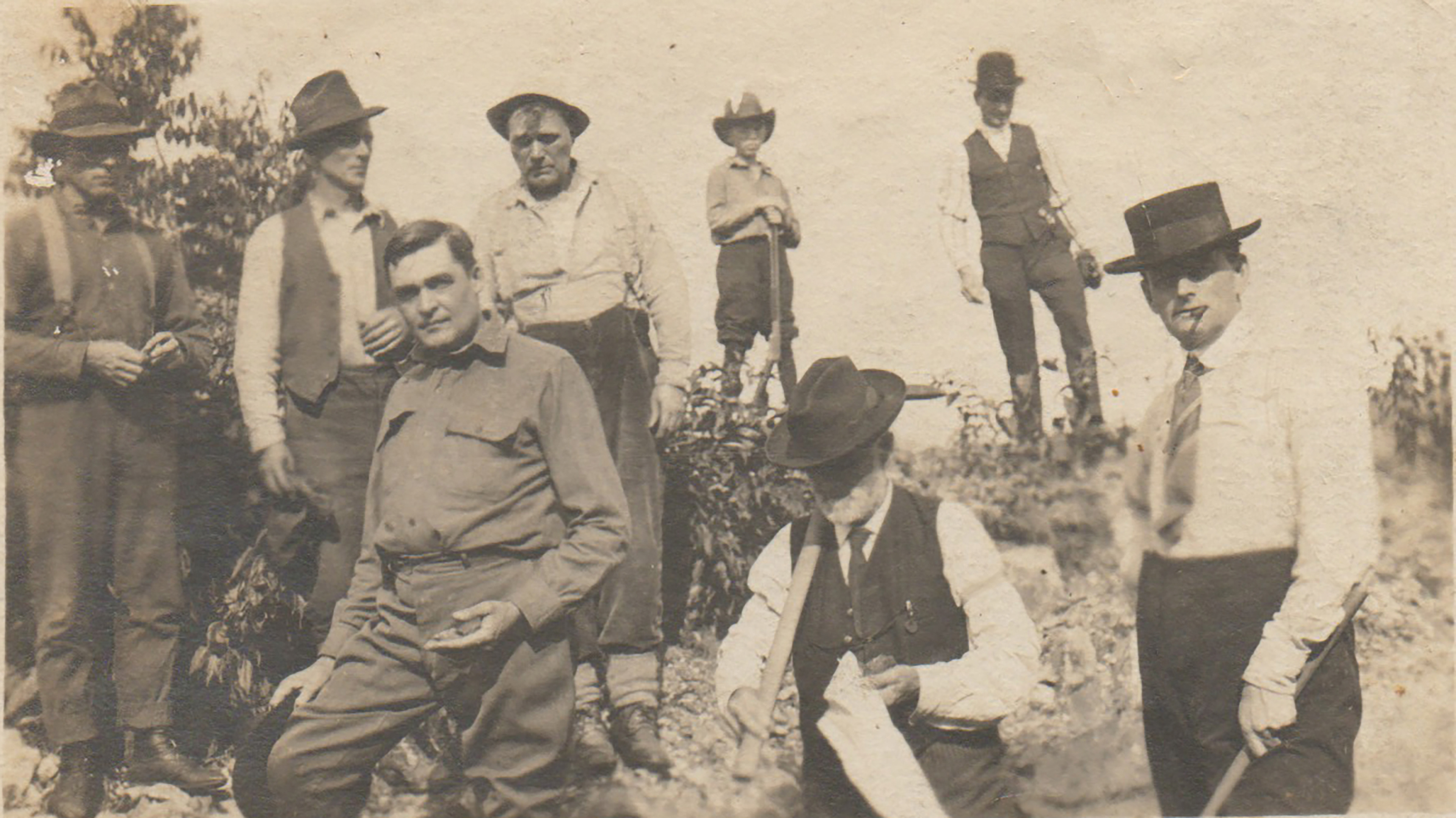 Investors & prospectors at Howry Mine, Murray Lake circa 1920 - Bull Archives