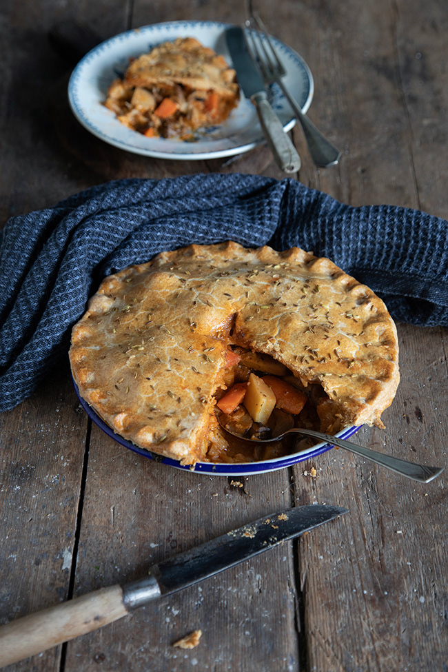 PIES 023