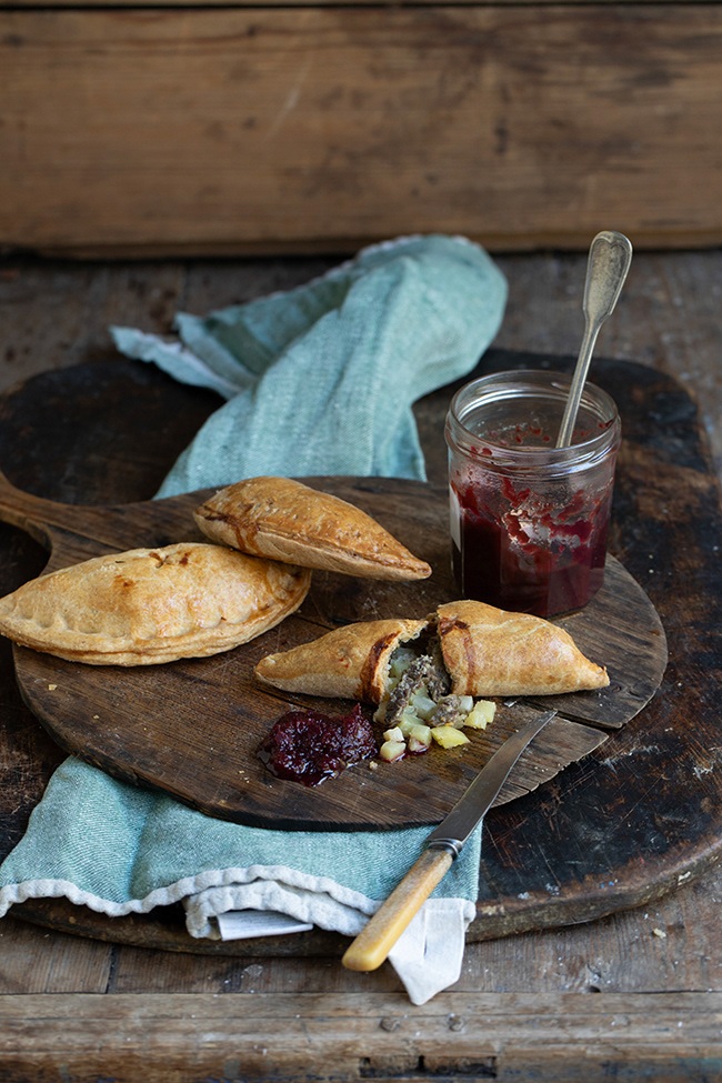 PIES 043
