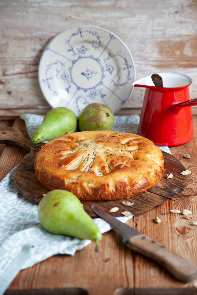 pear cardamom cake 002