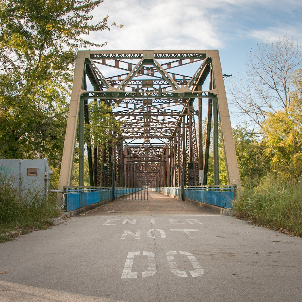 Old Chain of Rocks Bridge Entrance from Madison County, Illinois