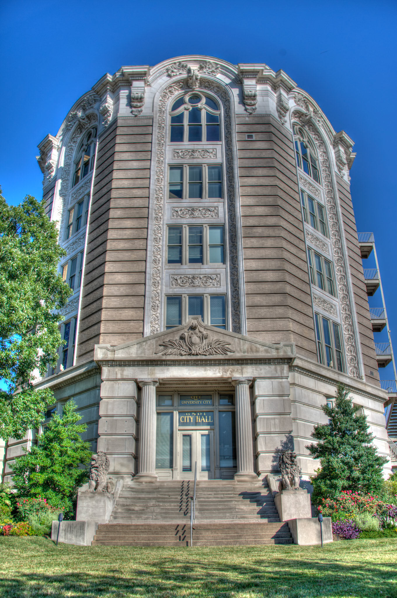 City Hall, U City