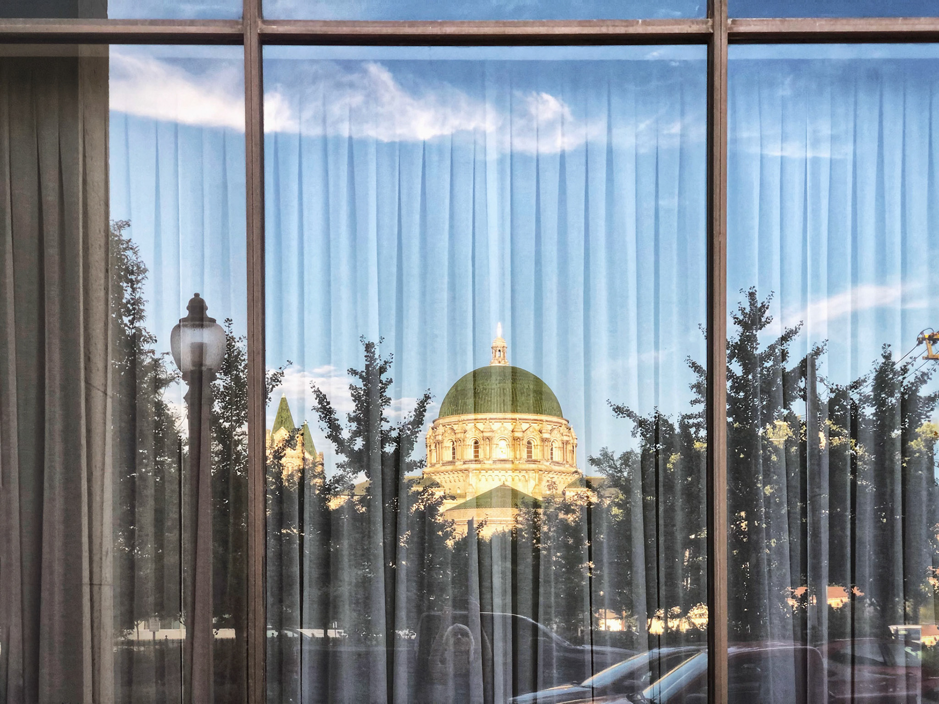 Reflecting the Cathedral Basilica of Saint Louis
