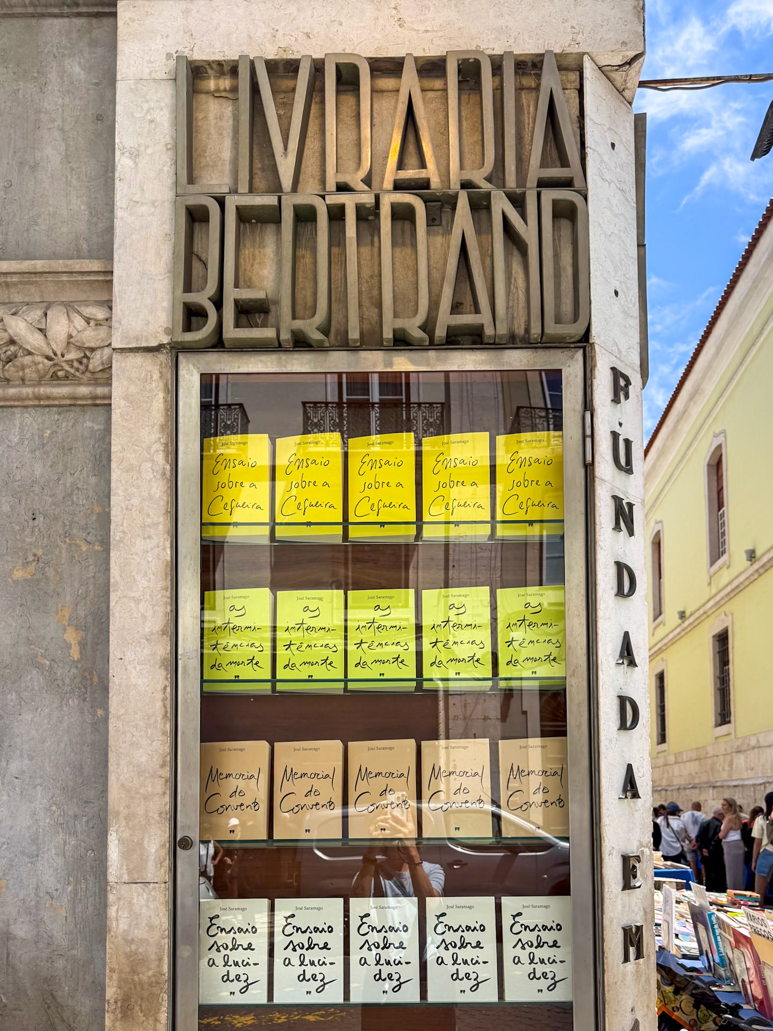 Livraria Bertrand, World's Oldest Bookstore
