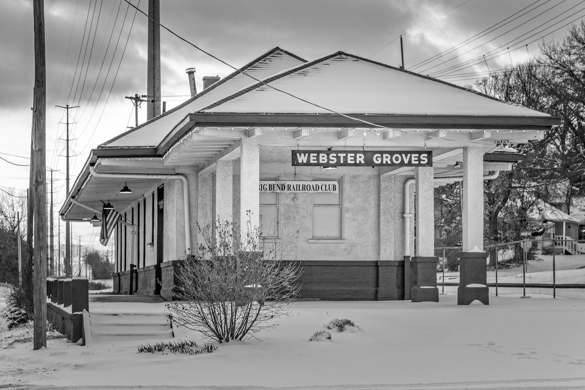 Webster Groves Train Station; Big Bend and Gray Aves