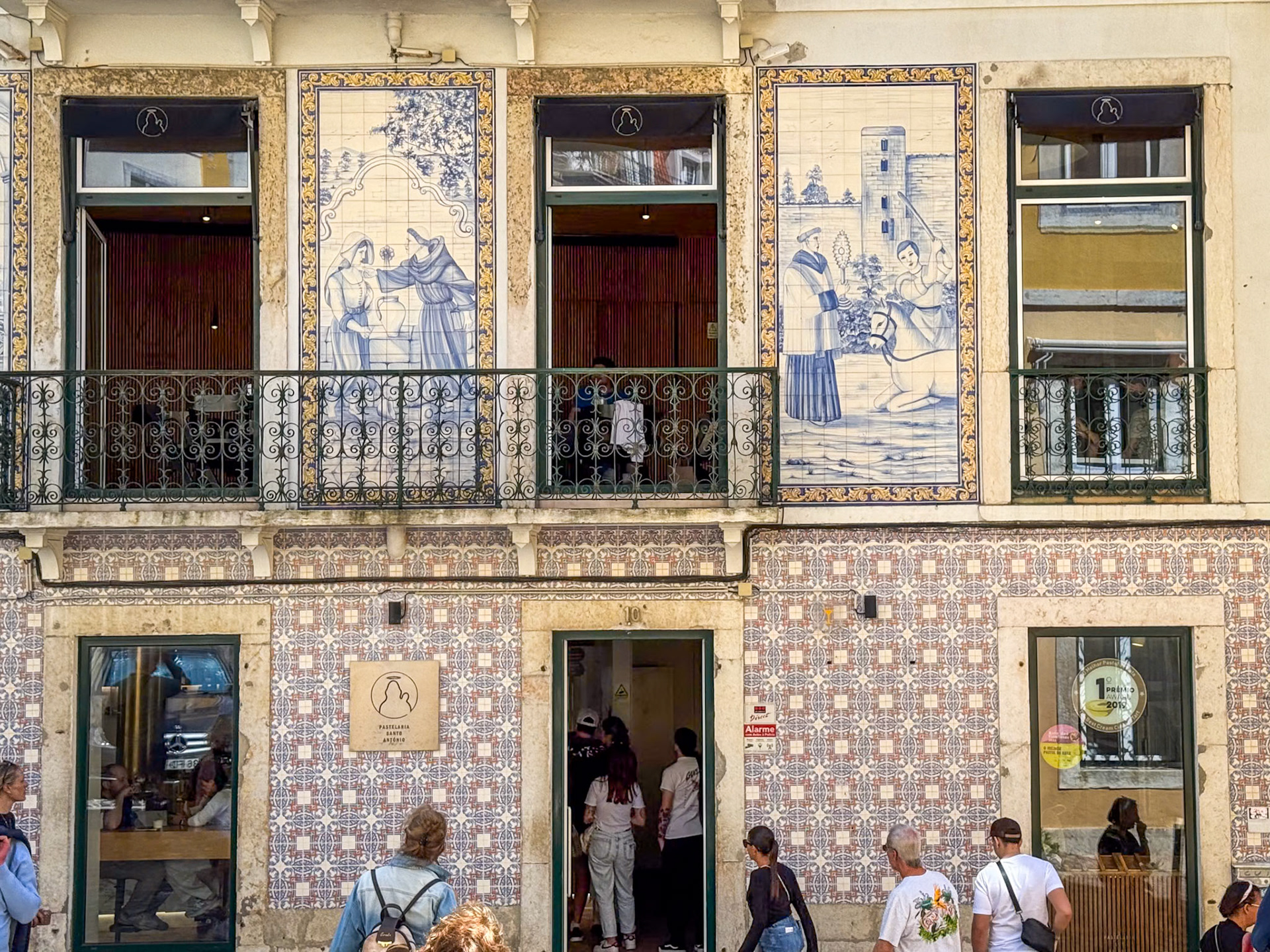 Lisboa Street Scene