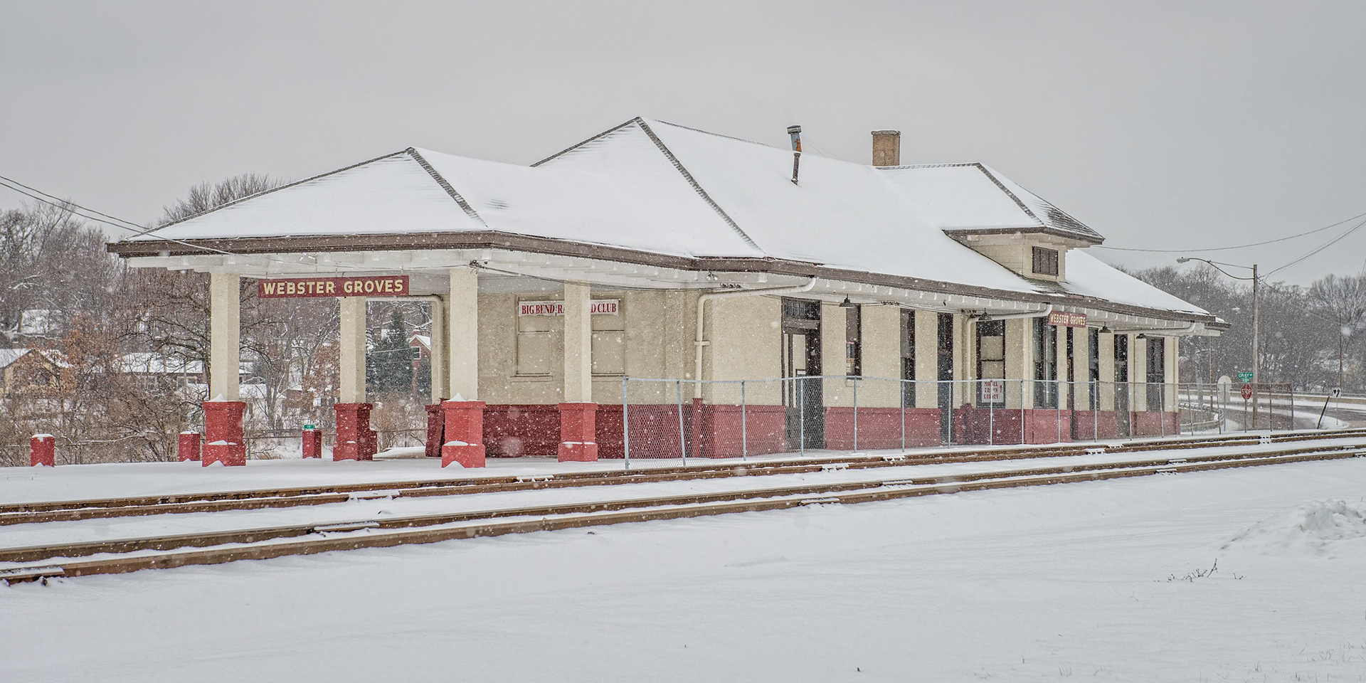 Webster Groves Train Station; Big Bend and Gray Aves