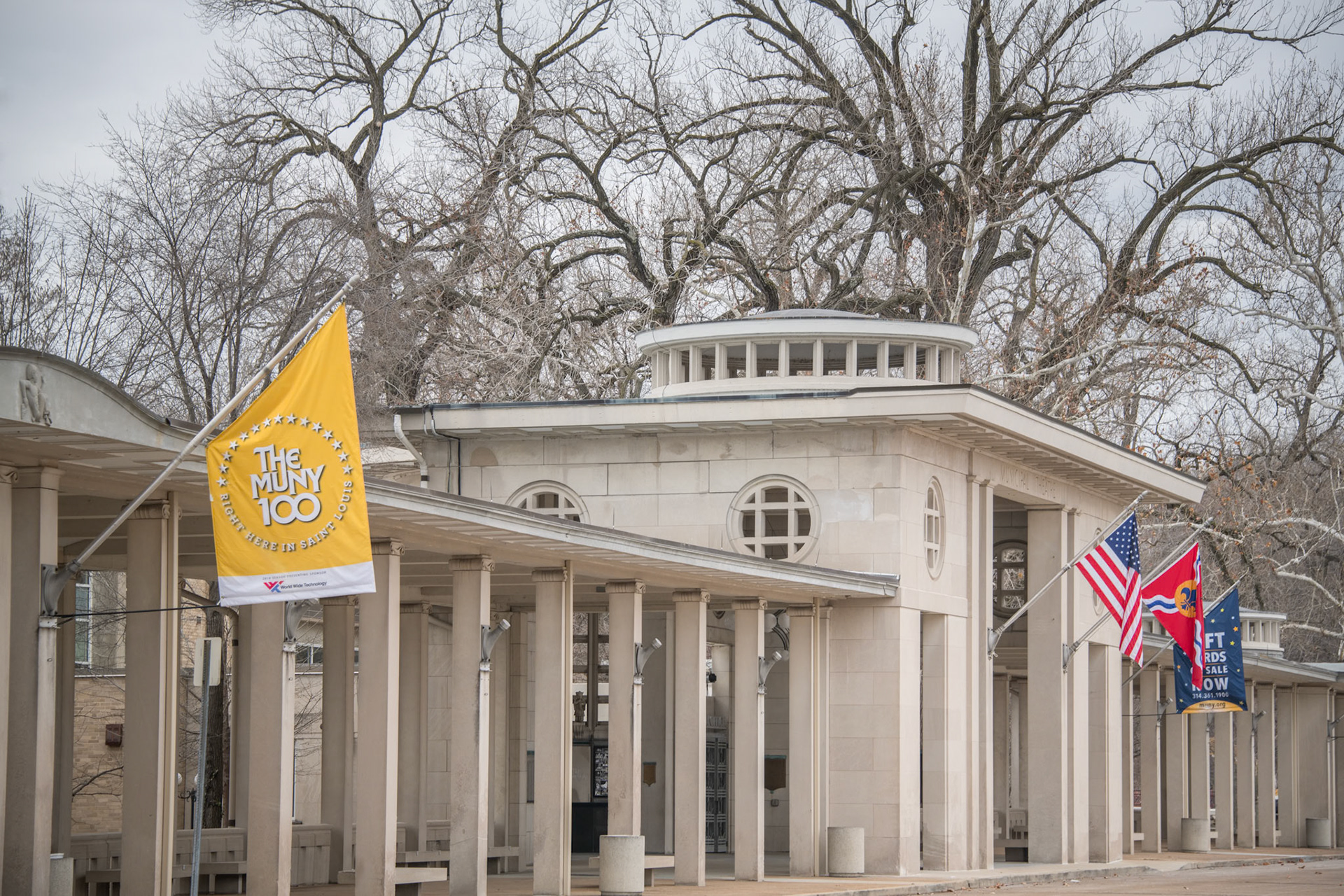 The St Louis Municipal Opera Theatre is an outdoor amphitheater located in Forest Park. The Muny hosts performances from mid-June to mid-August, annually.