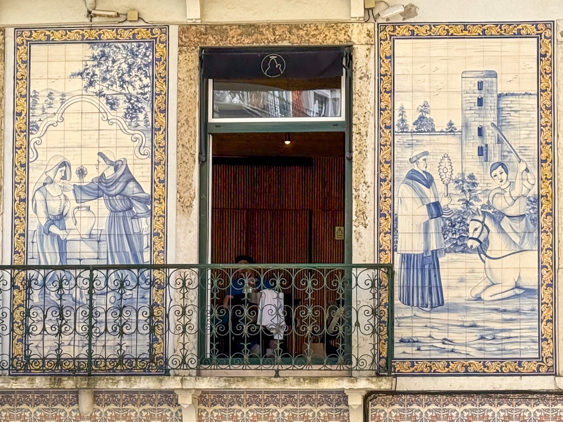 Lisboa Street Scene