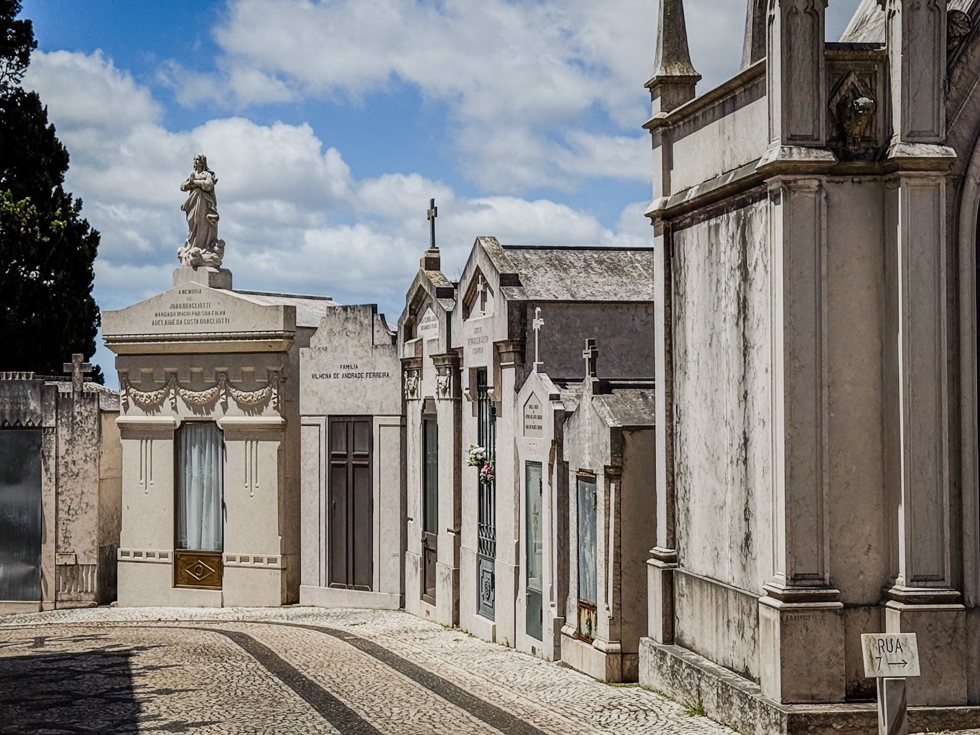 Ajuda Cemetary, installed in 1787 and open to the public in 1849