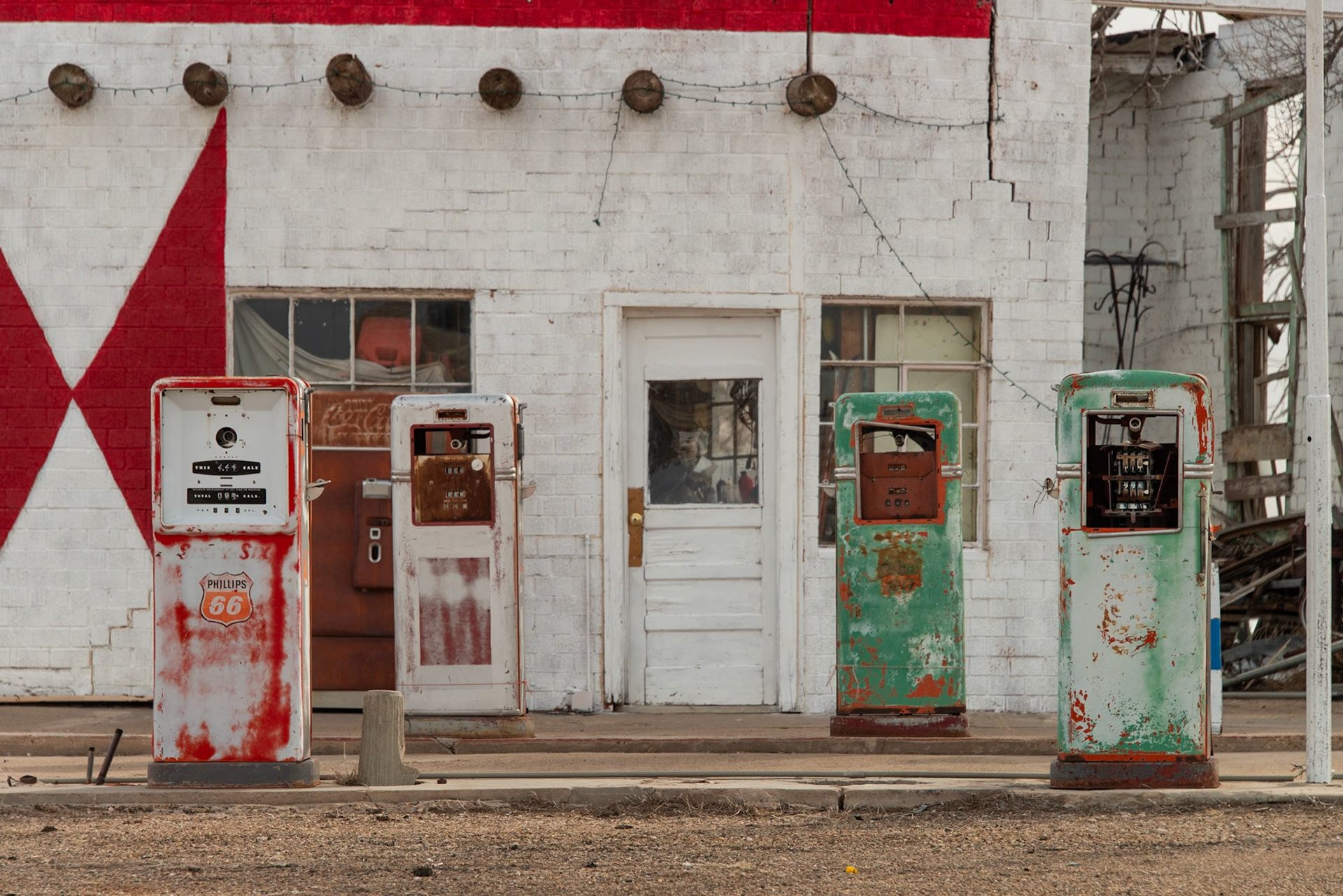 Adrian, Texas; Midpoint Along Route 66