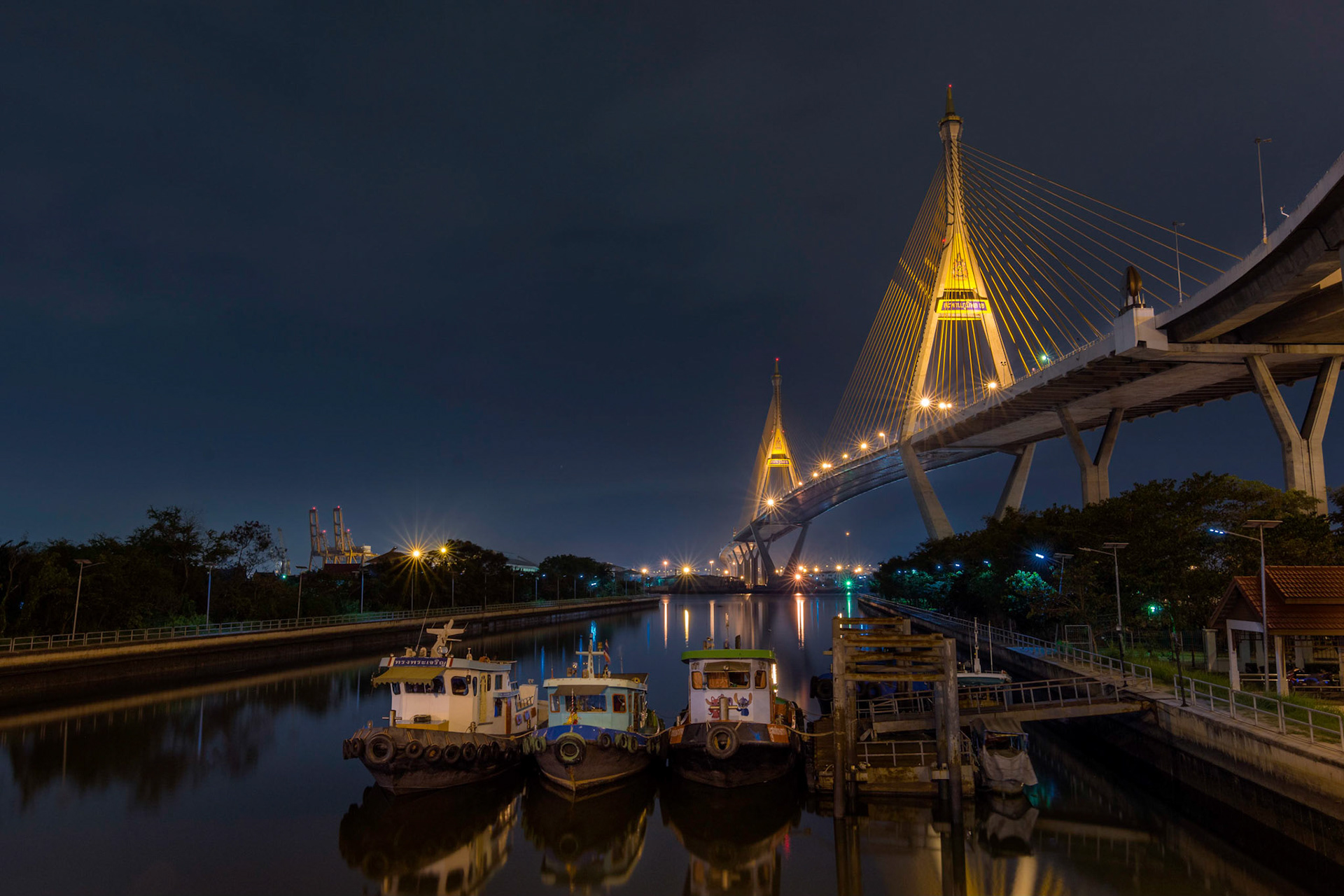 Bhumibol-Bridge, Bangkok, Thailand