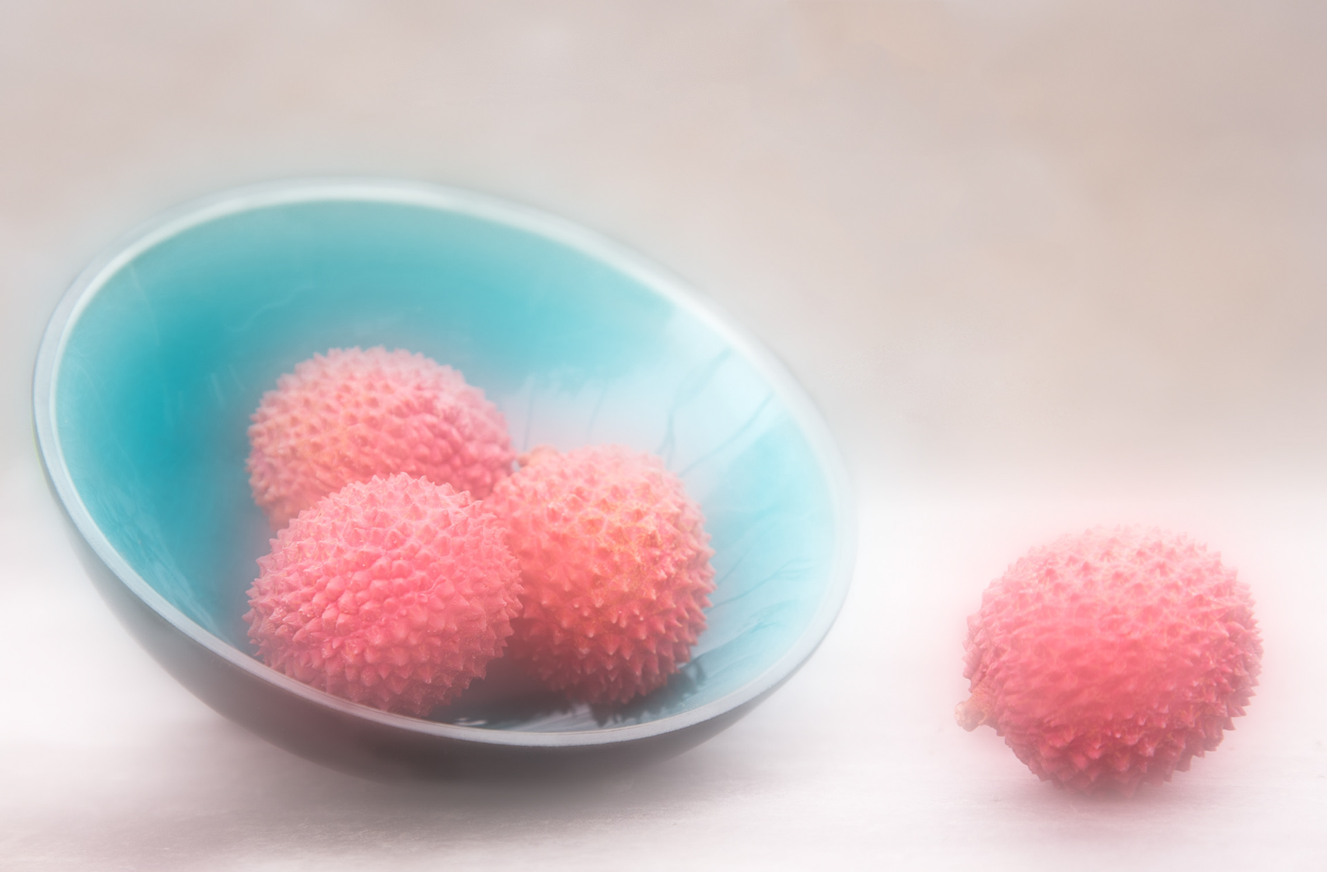 Lychees in a blue bowl