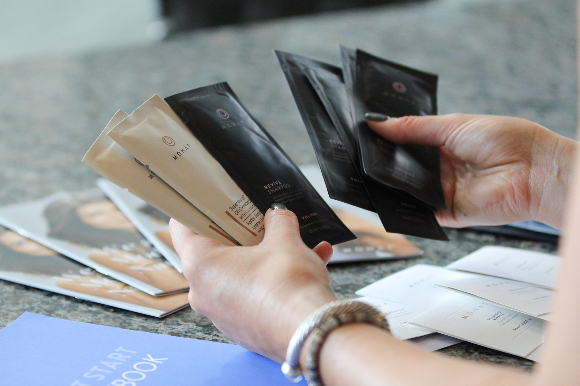 Brand: Monat