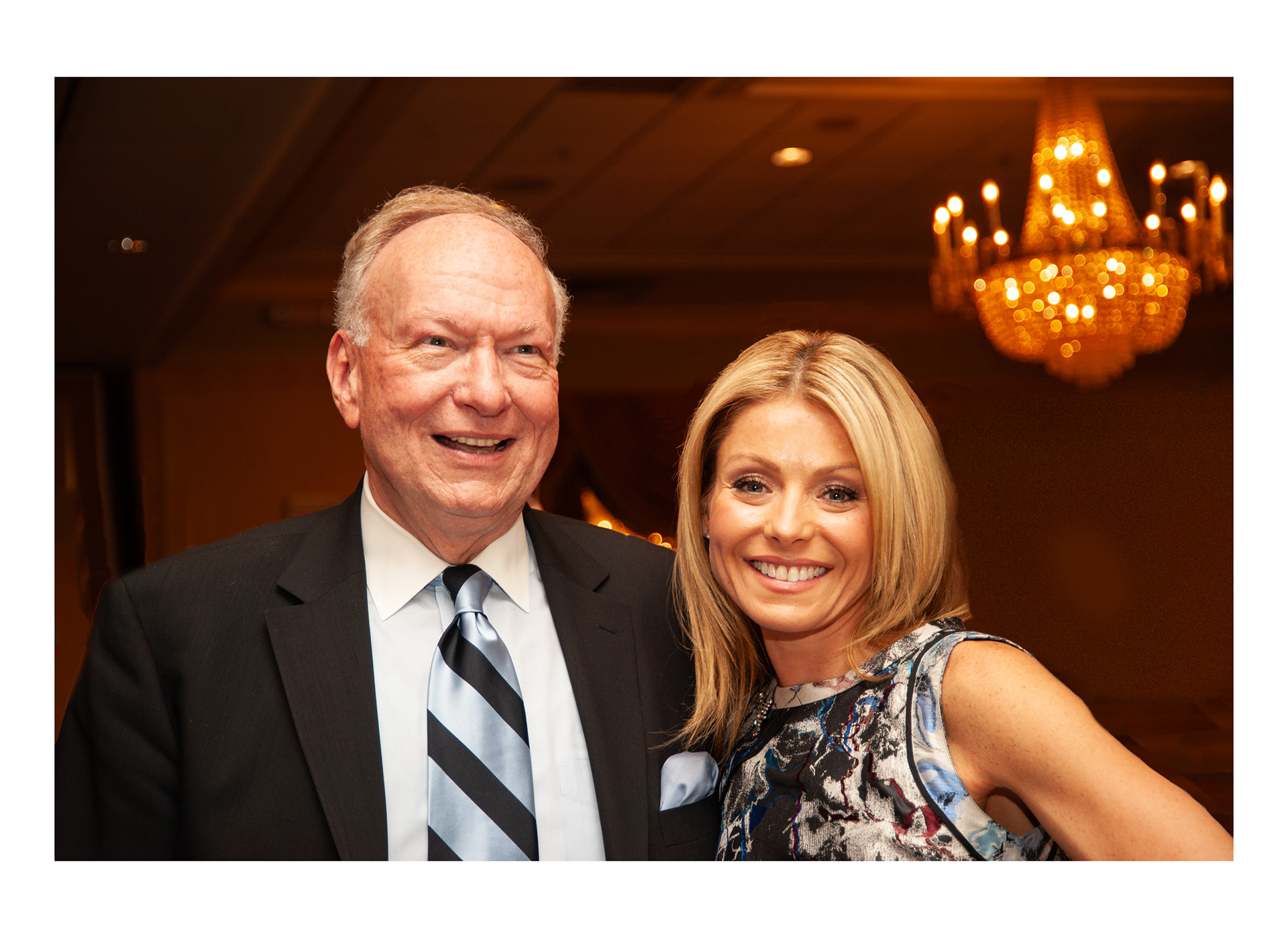 Art Moore & Kelly Ripa ©MELISSAMARIEHERNANDEZ