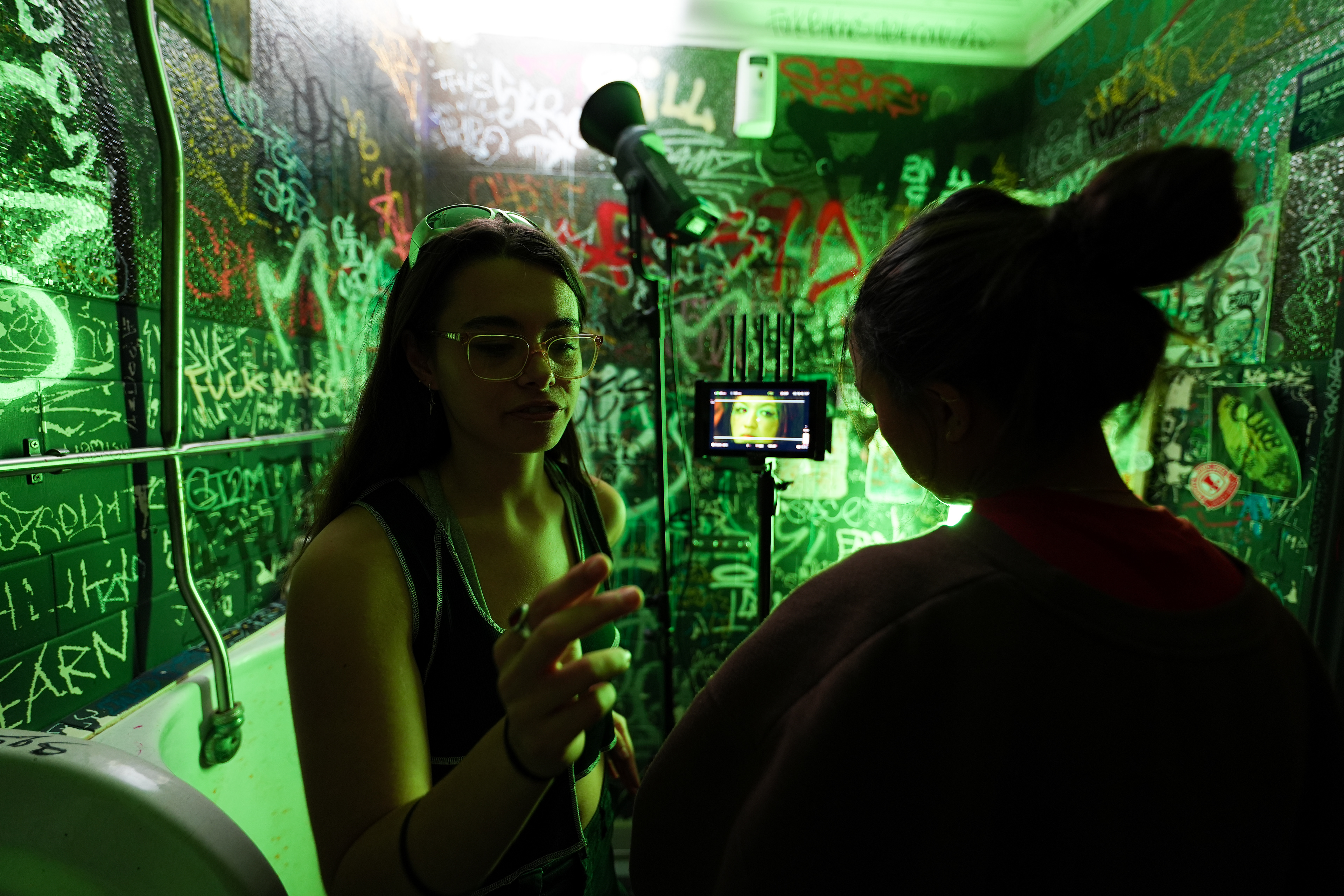 "Rabbithole" Wri, Dir
