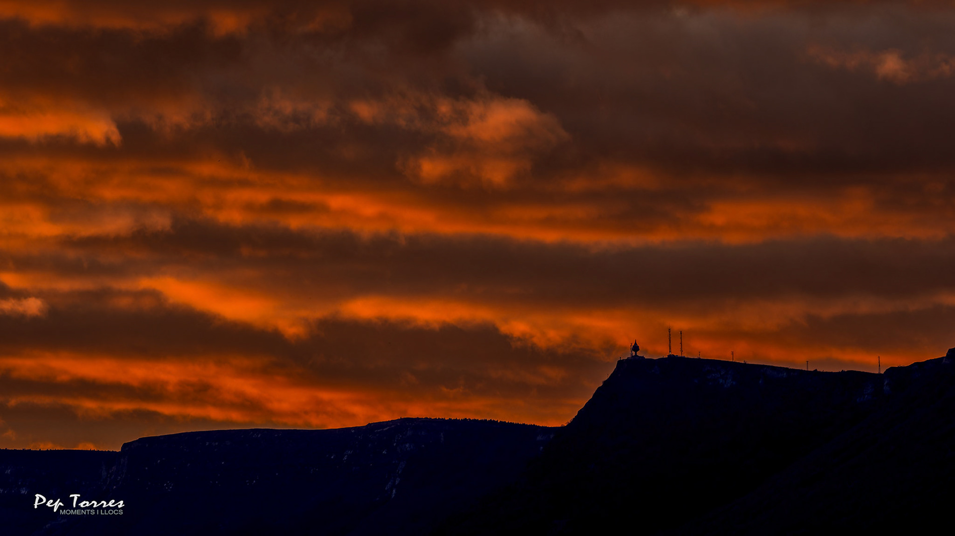 Albada. monument a la Verge de l'Antiga al pic Txarlazo, Burgos-Bizkaia-Araba