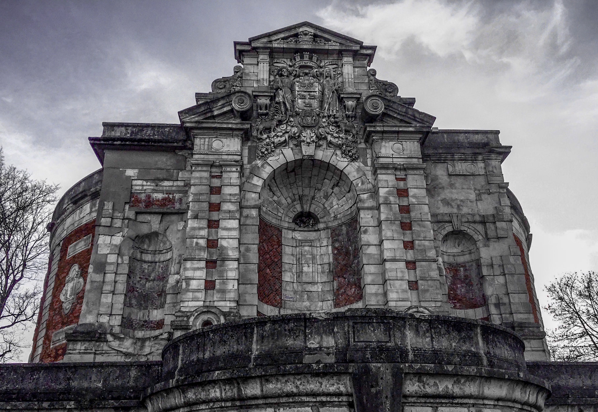 Stormy Chateau d'Eau