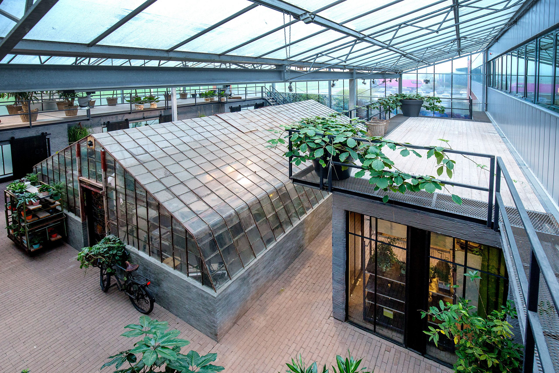 Royal Lemkes Bleiswijk Showroom & Kantoor Ontwerp & Styling 