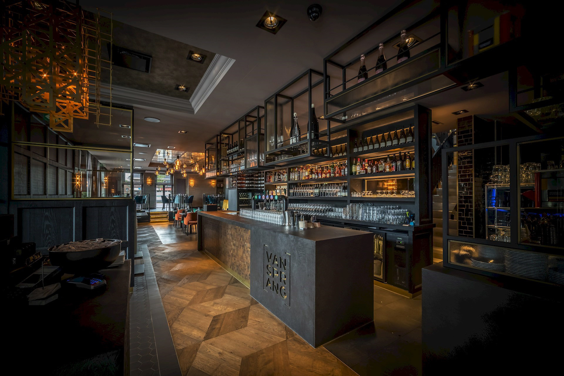 Styling, Materiaal & Kleur ontwerp - Van Sprang Ermelo