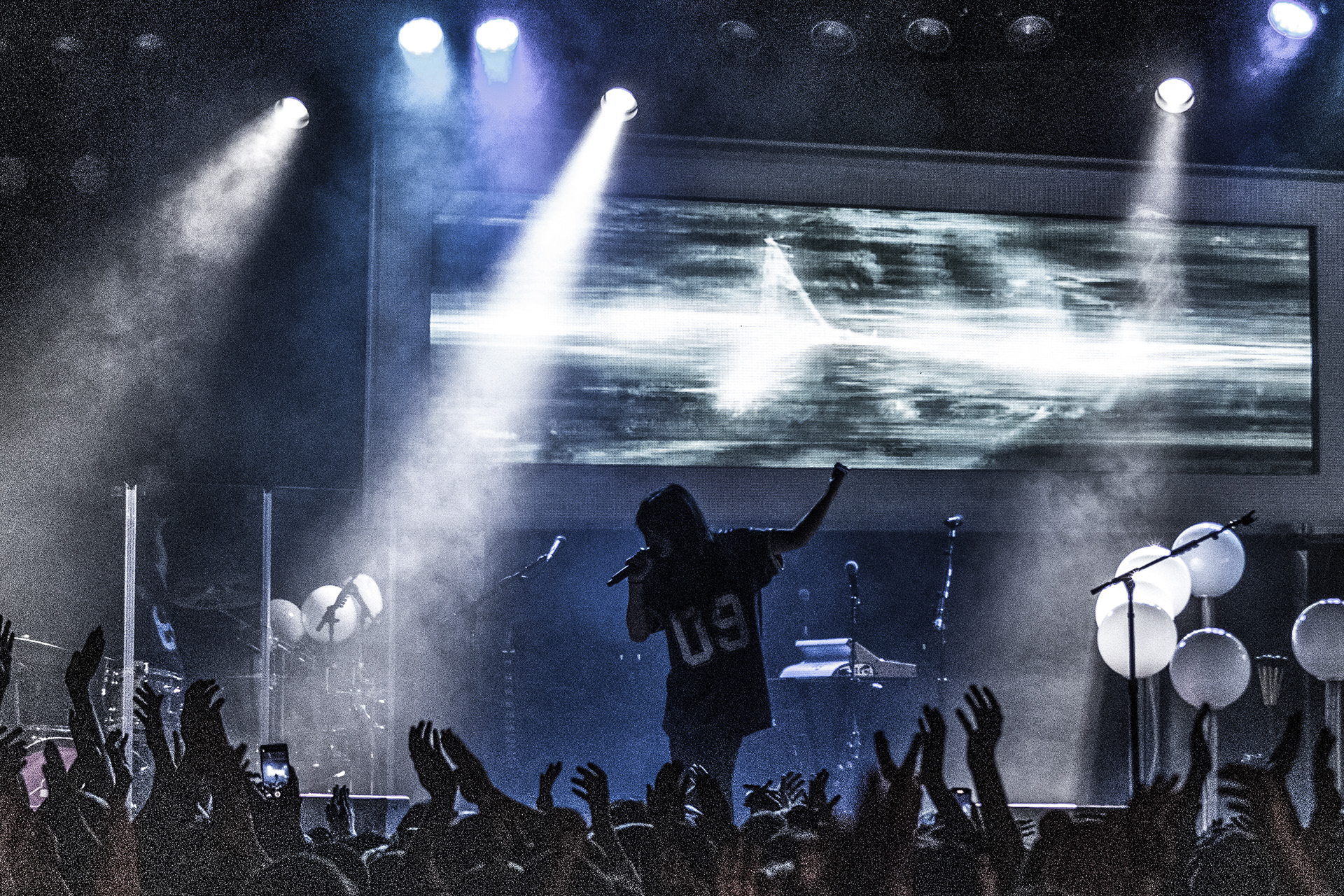 Ben Baasner underscores hyperpop artist in cologne