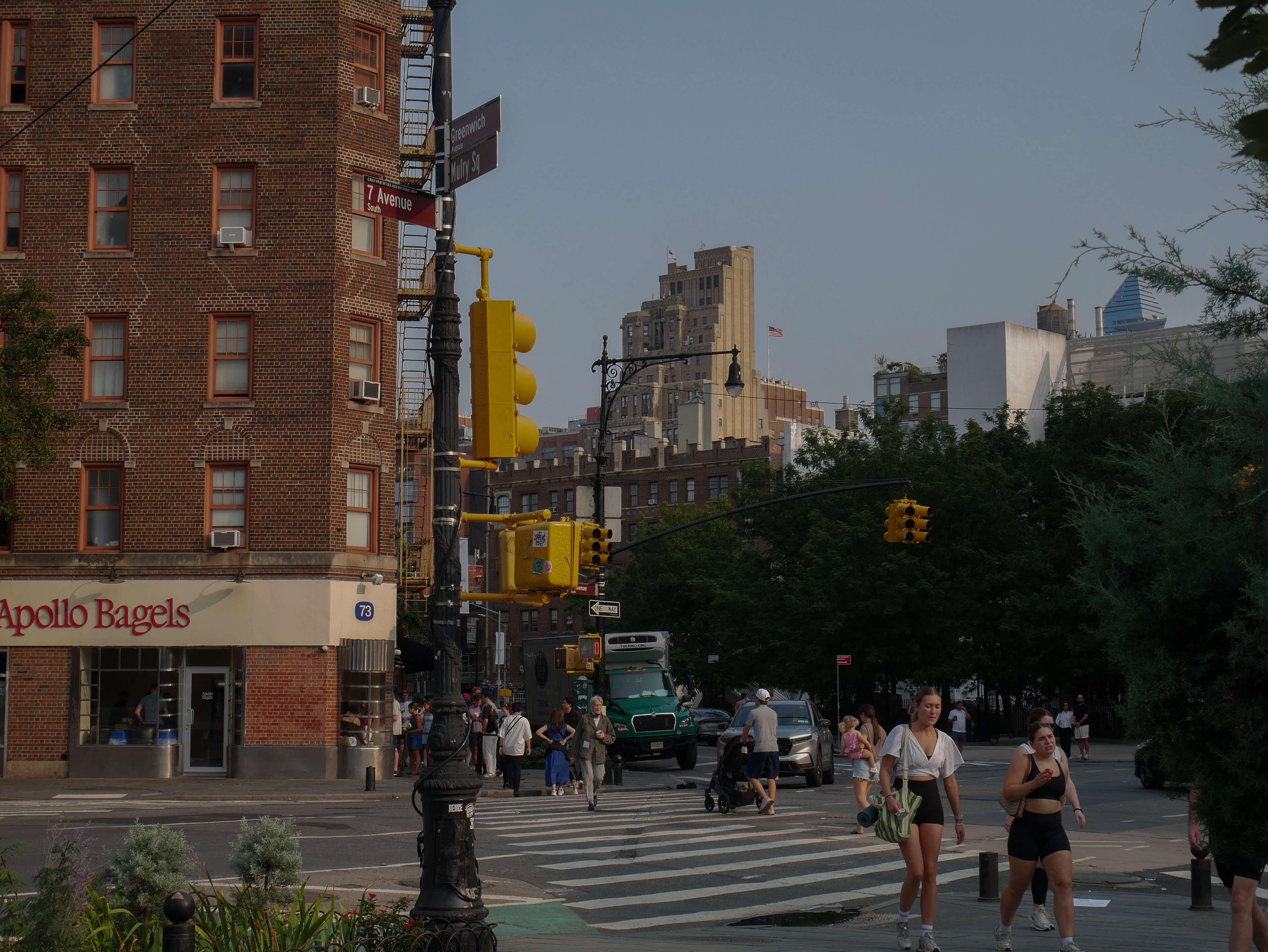 I can feel the morning sun.