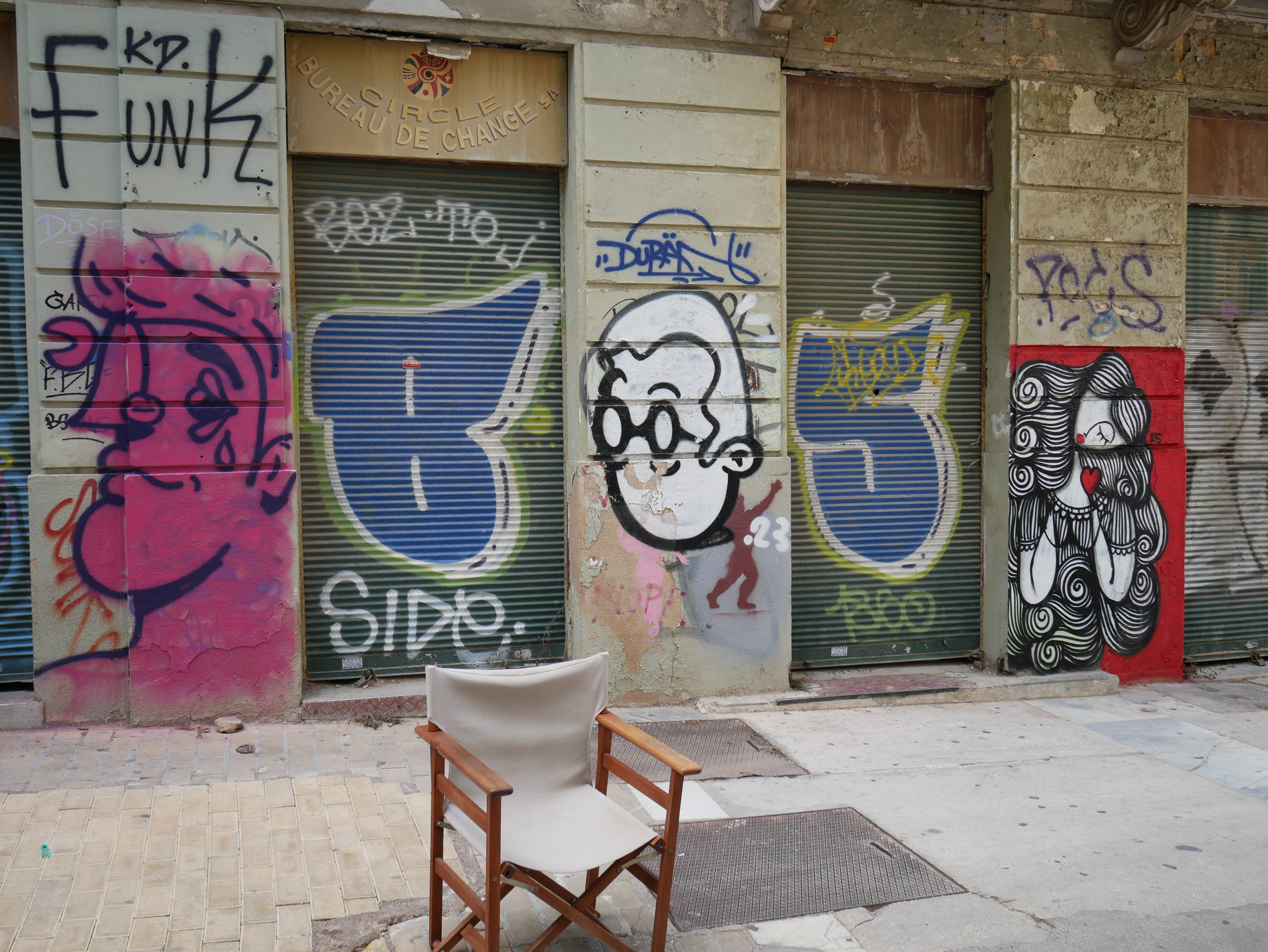 I can see graffiti.