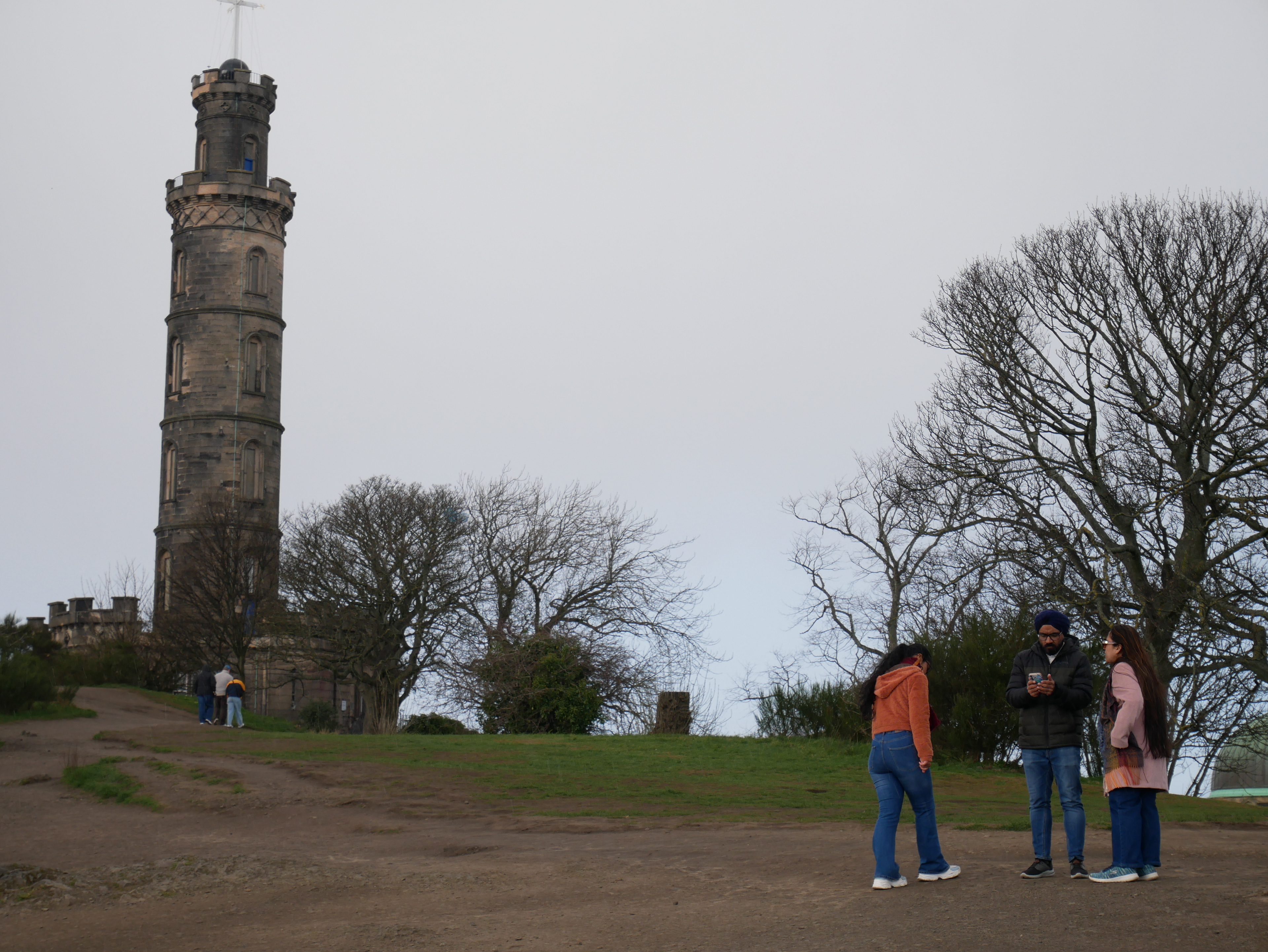 I can see a gloomy sky.