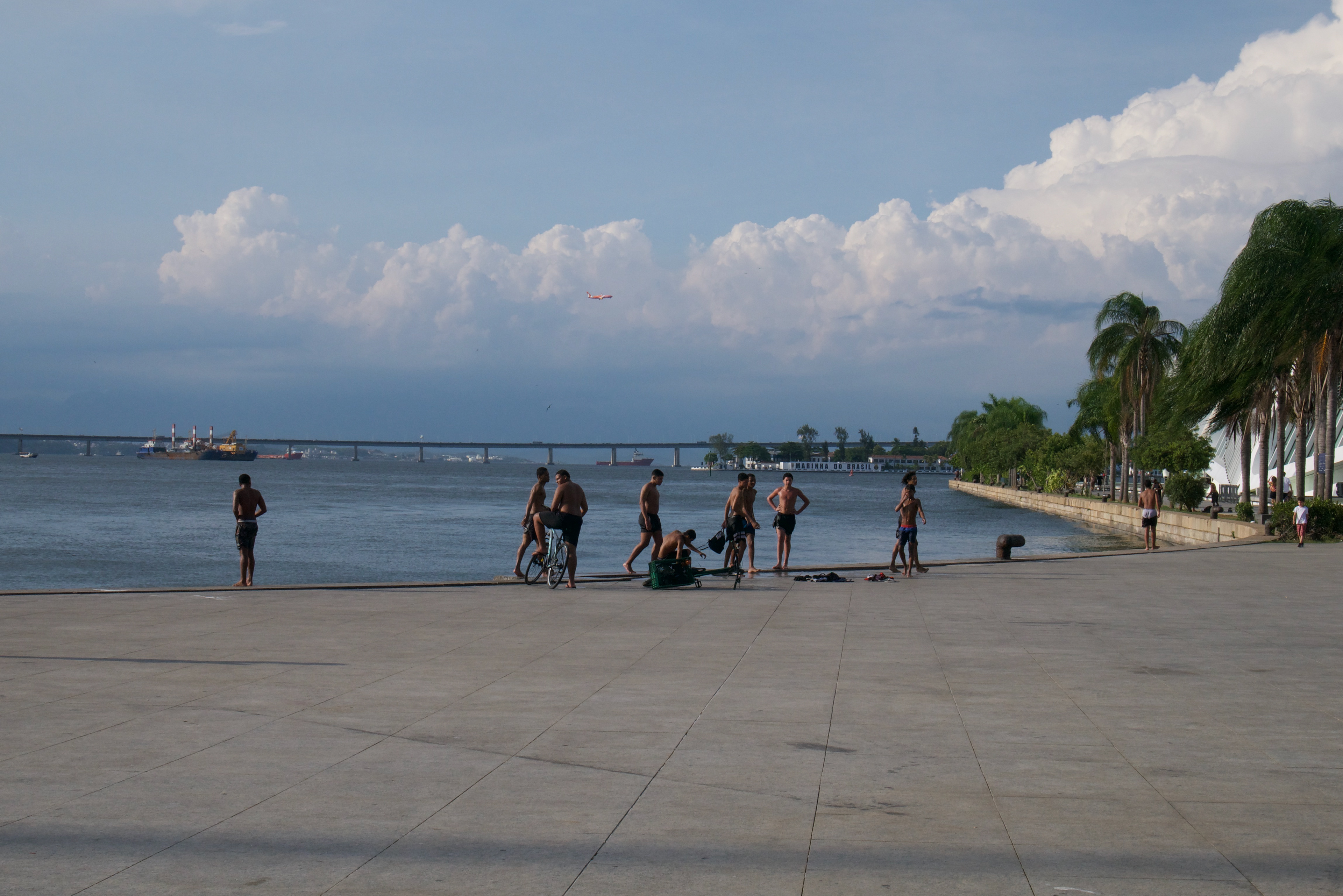 I can see friendship.