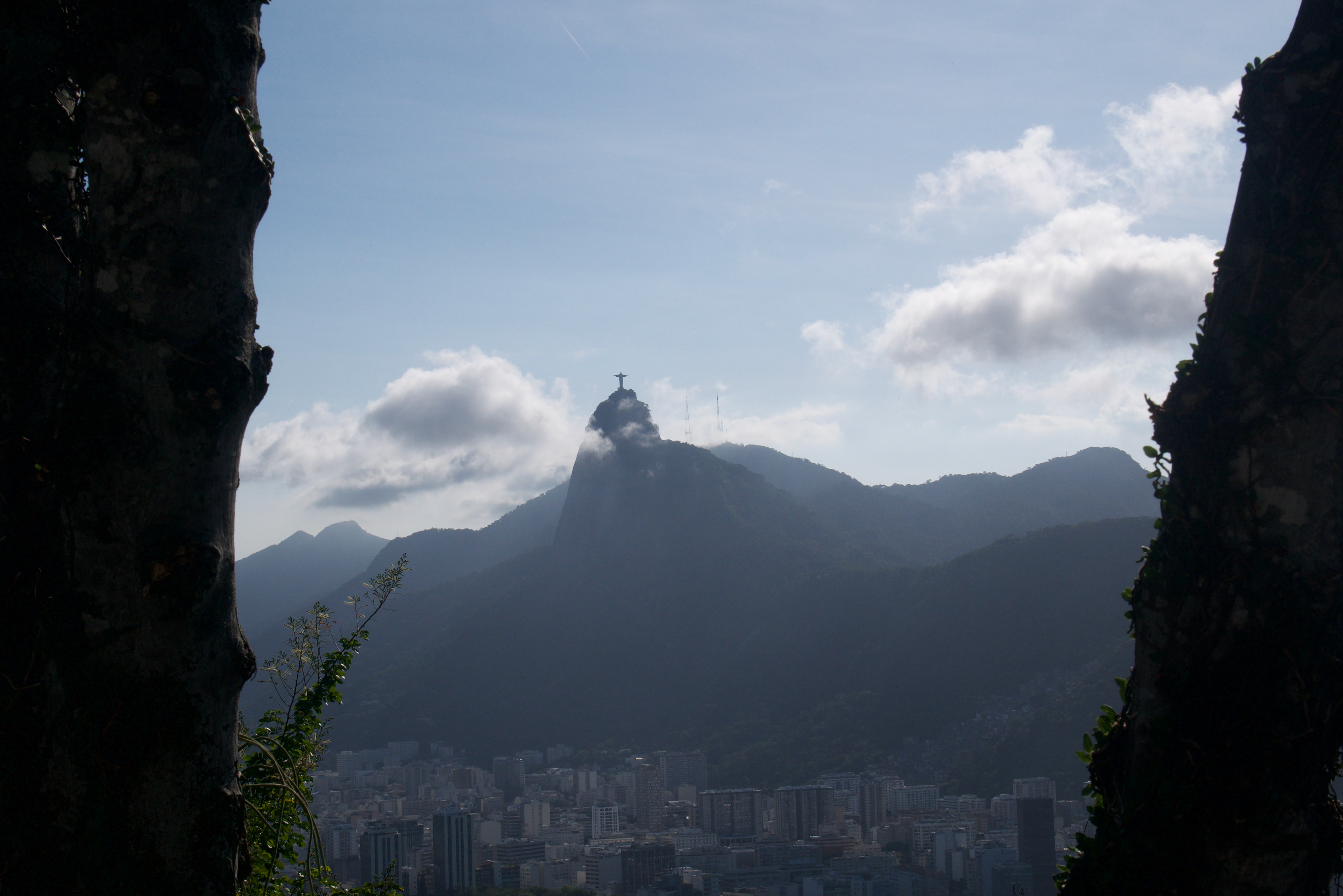 I can see the ocean.