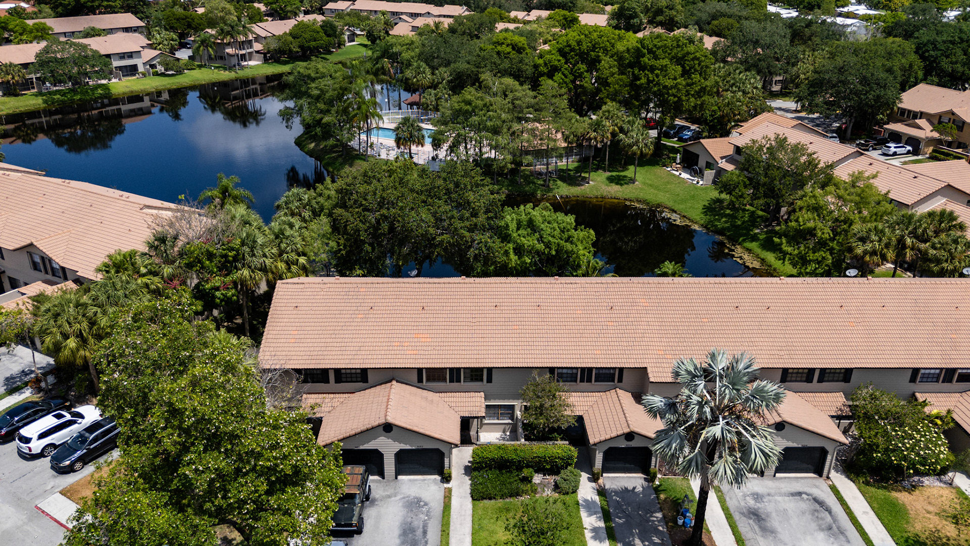 Drone Shot Lake + House