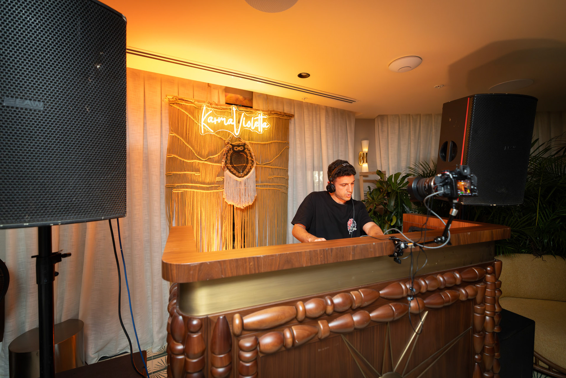 TAHL | Shot on R5 Mark II