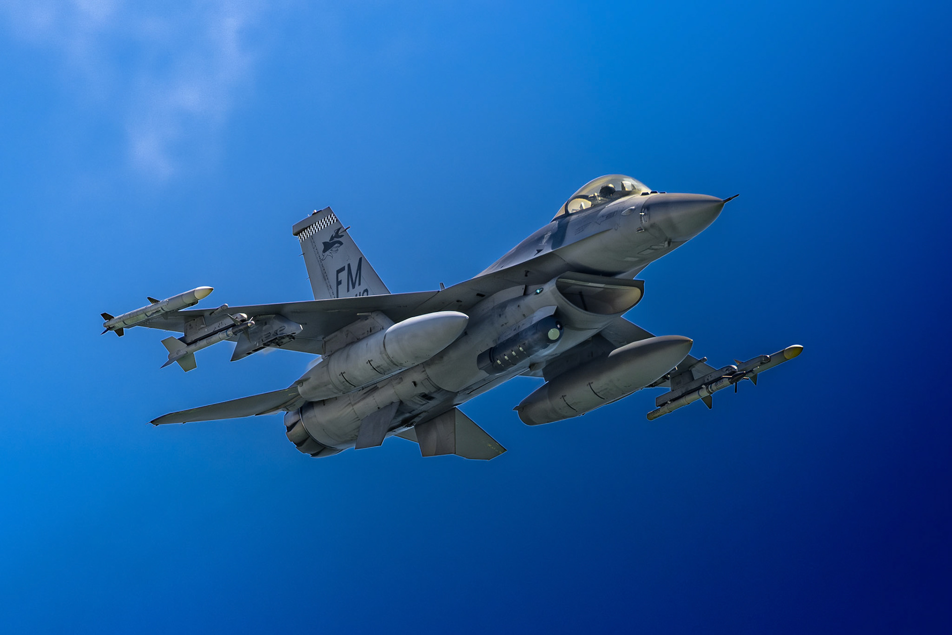 F-16 Mako | Shot on R5 Mark II