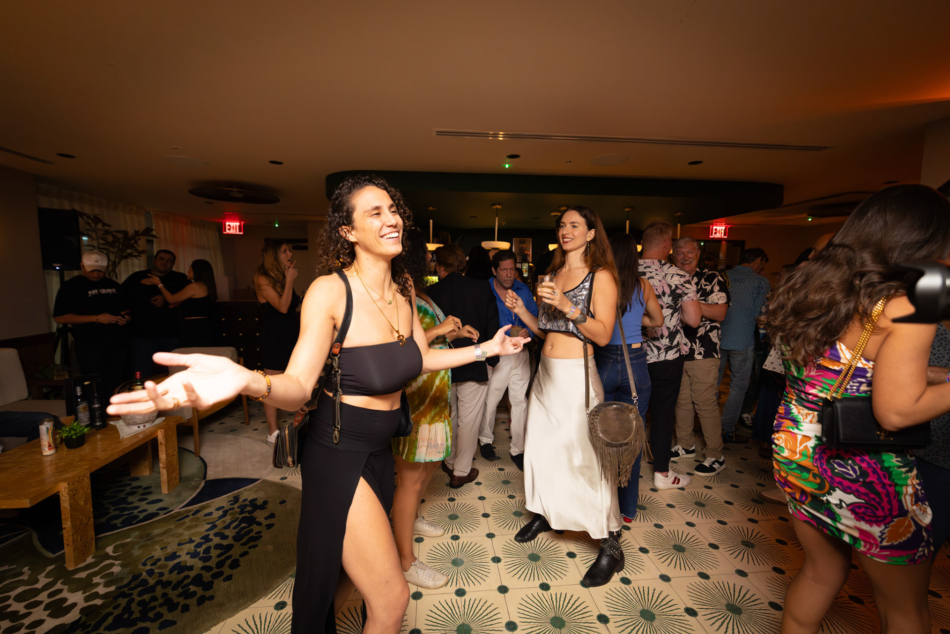 Friends | Shot on R5 Mark II