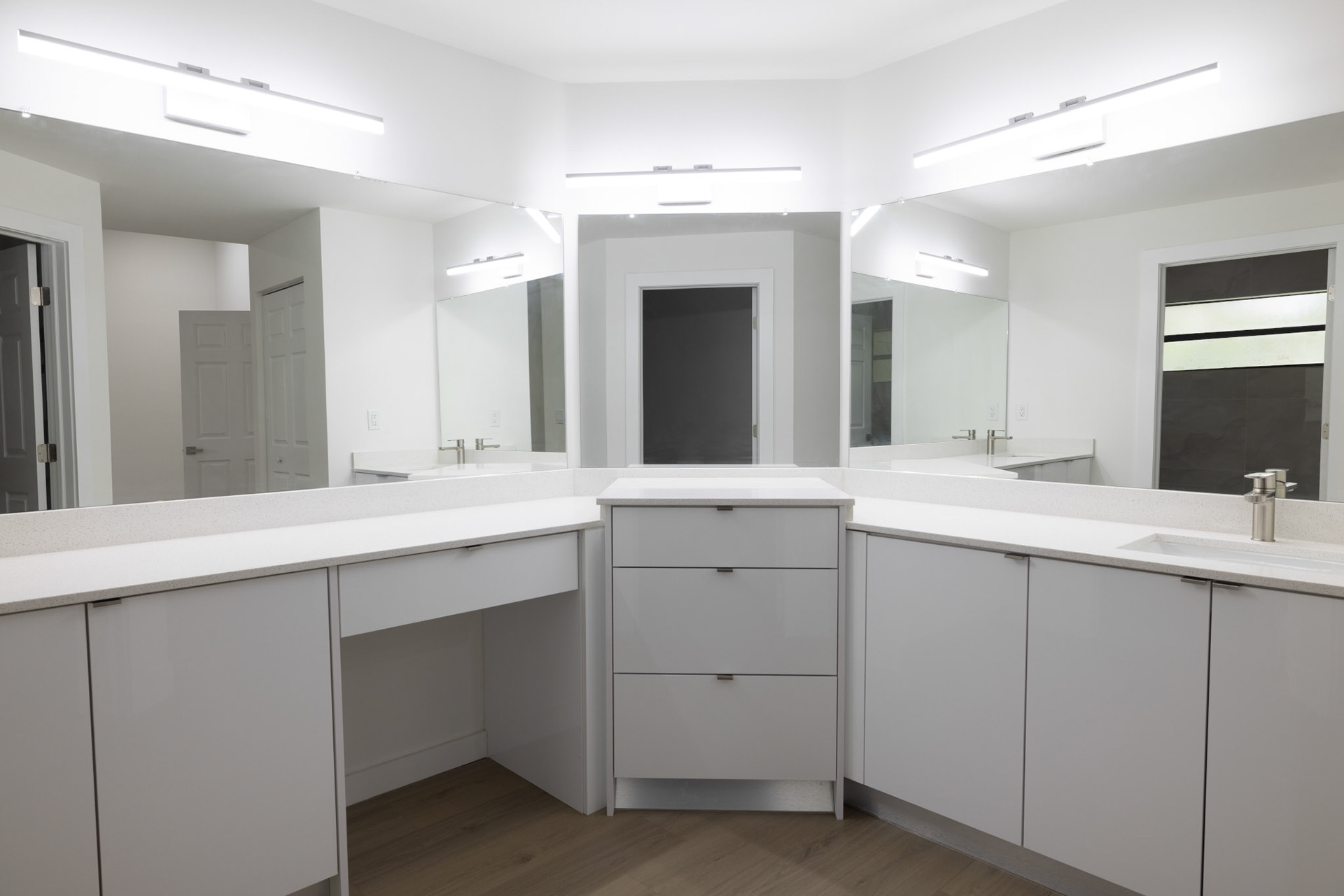 Master's Bathroom