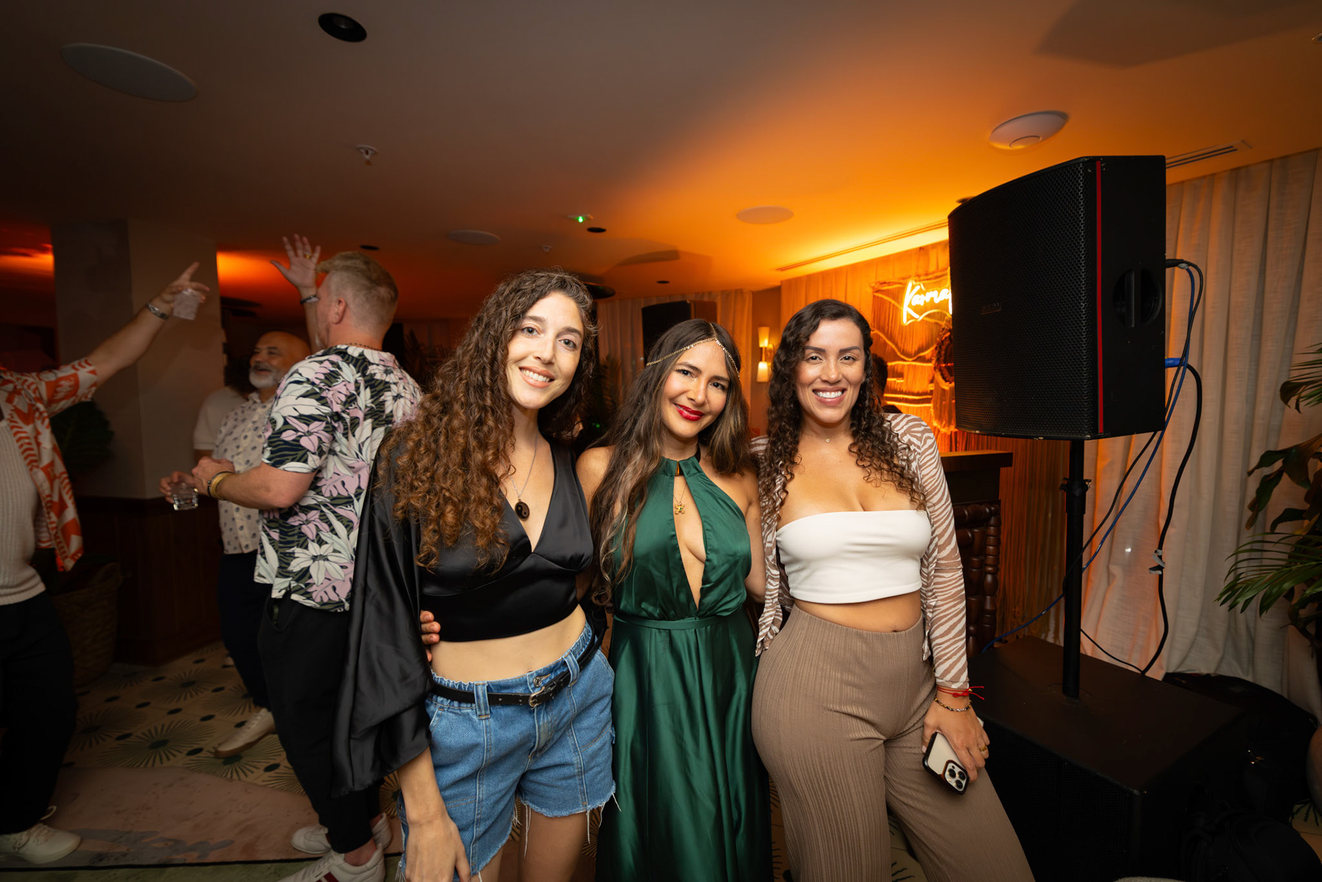 Friends | Shot on R5 Mark II