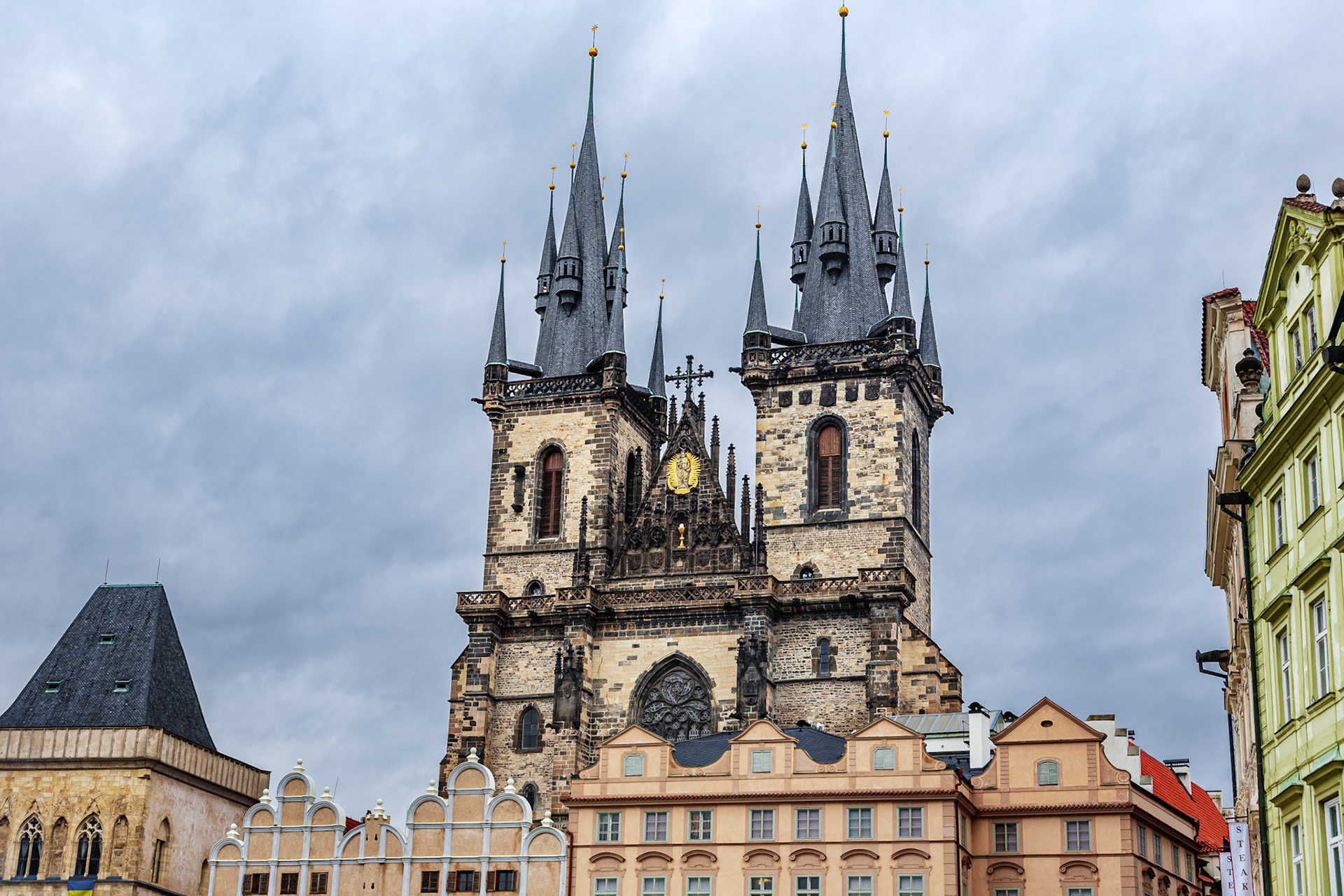 Prague | Shot on 5D Classic