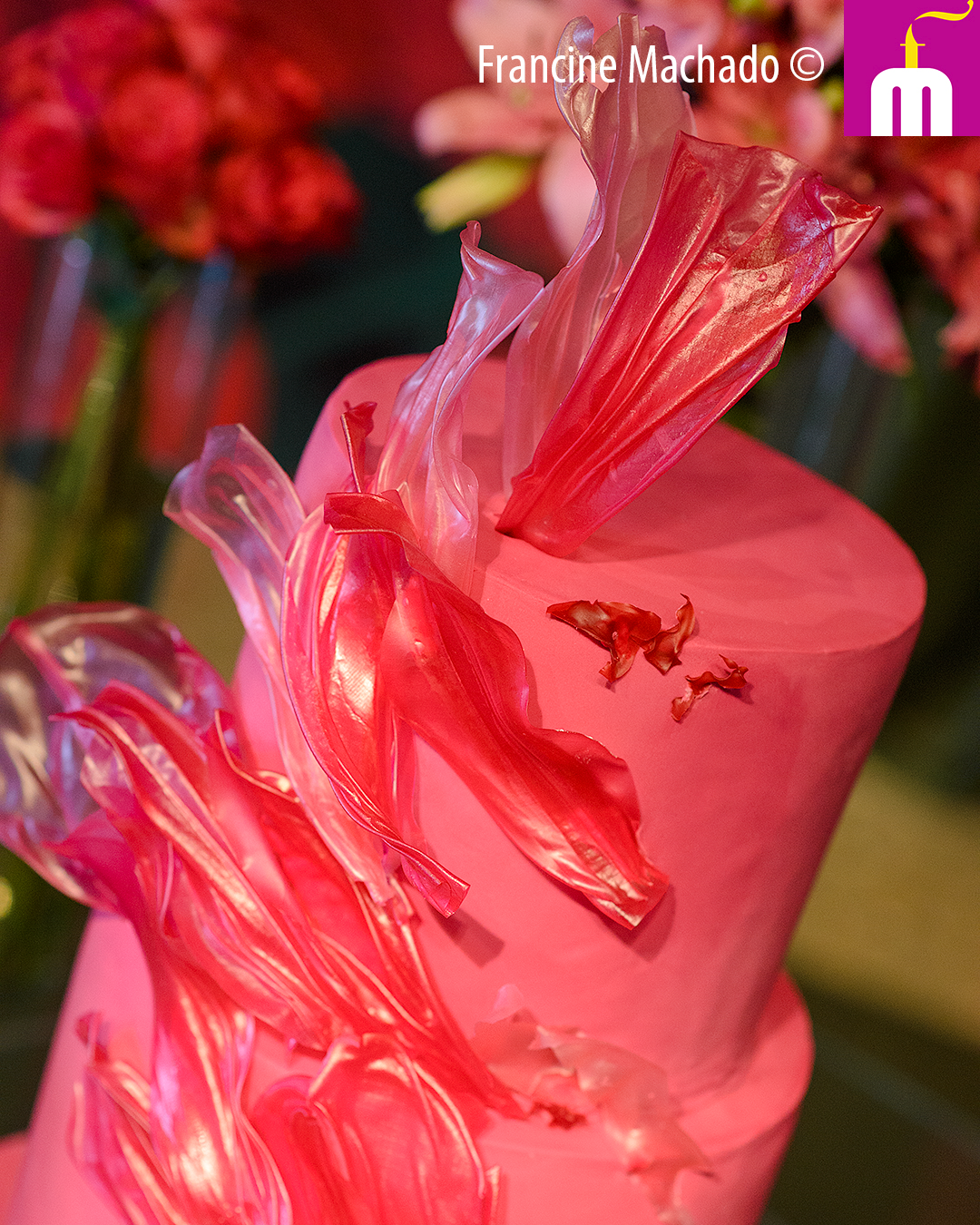 Francine Machado – Cake & Design – Bolos e Doces – Bolo com 2 andares de altura dupla – Aniversário de 15 anos – Casa Vista, São José dos Campos, SP