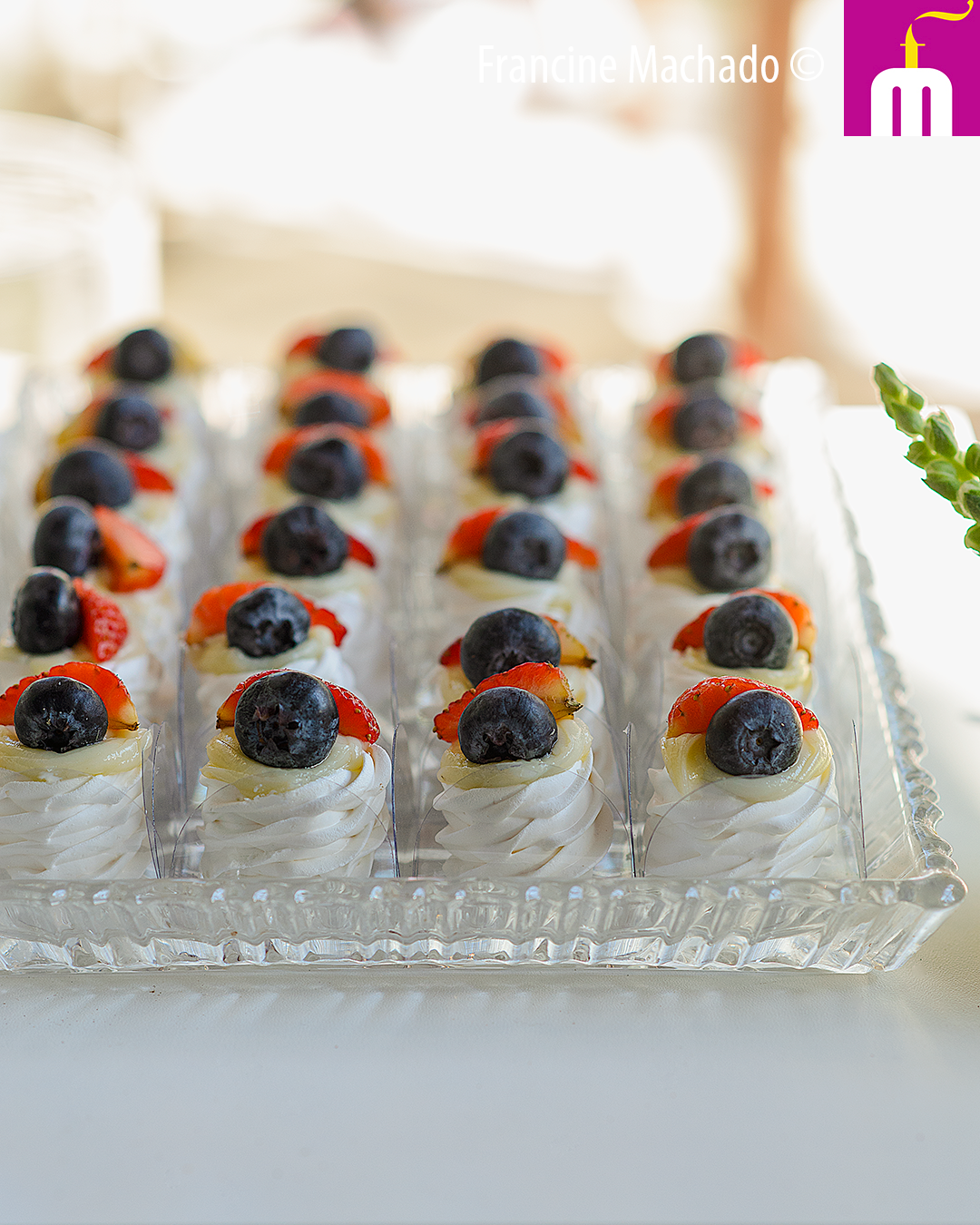 Francine Machado – Cake & Design – Bolos e Doces – Bolo de Casamento 2 andares – Espaço Lagoon