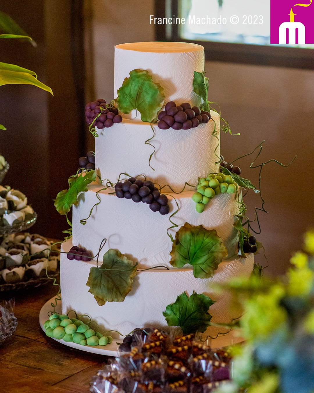 Francine Machado – Cake & Design – Bolos e Doces – Salão de Festas em Igaratá, SP