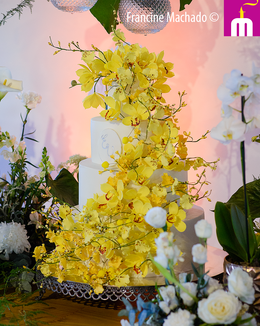 Francine Machado – Cake & Design – Bolos e Doces – Bolo de casamento com 4 andares - Recanto Serimbura – Urbanova – São José dos Campos, SP