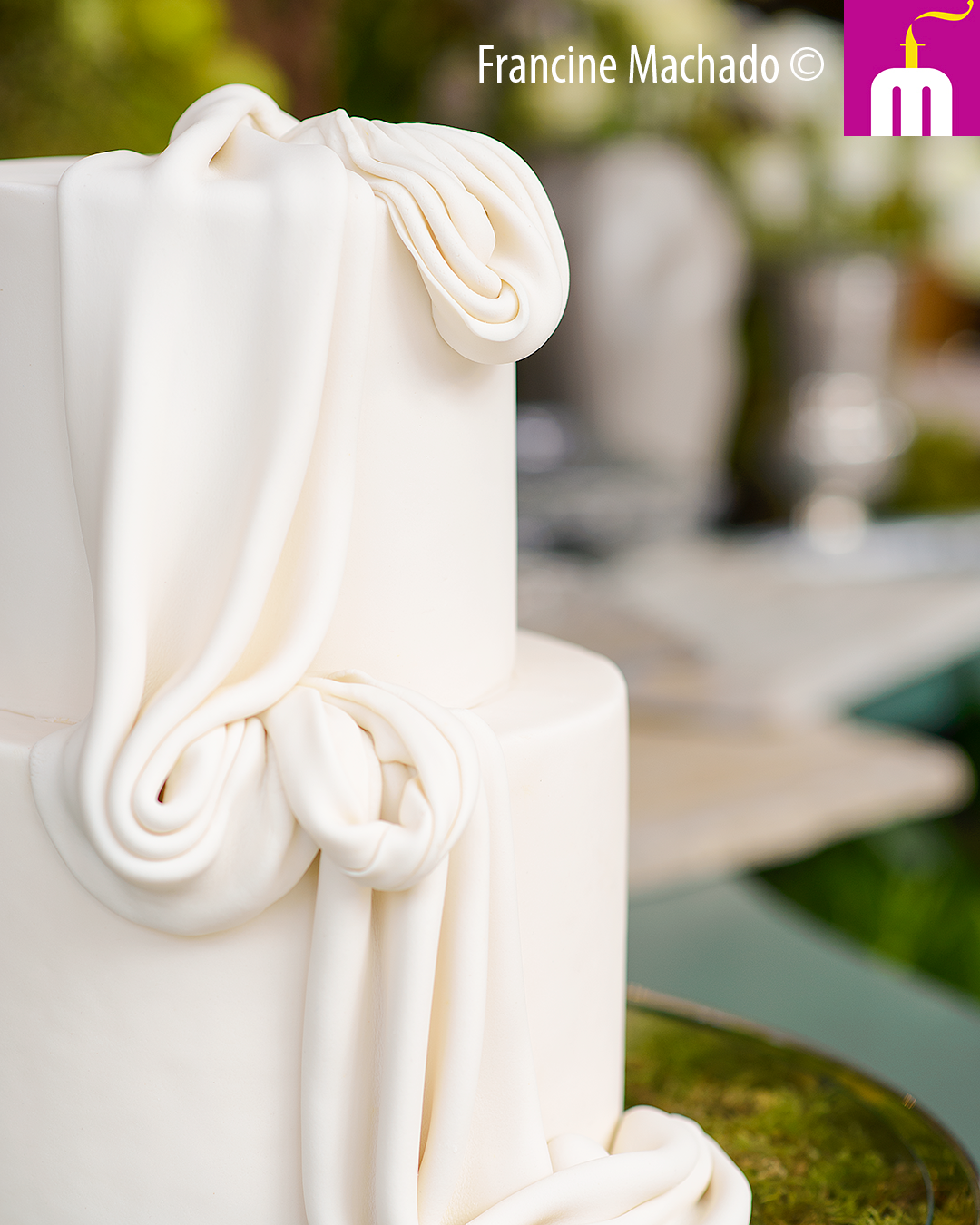 Francine Machado – Cake & Design – Bolos e Doces – Bolo de casamento com 2 andares – Hotel Ort, Campos do Jordão, SP