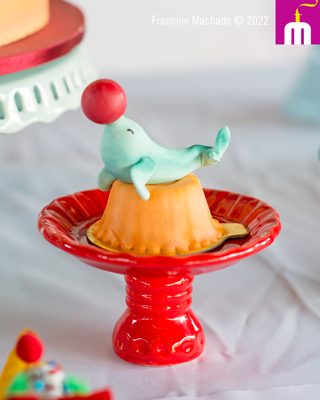 Francine Machado – Cake & Design – Bolos e Doces – Mesa completa com bolo e cupcakes no tema Circo