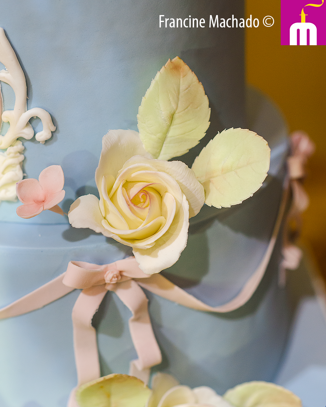 Francine Machado – Cake & Design – Bolos e Doces – Bolo de 4 andares para festa de 15 anos – Spazio Golf – São José dos Campos, SP