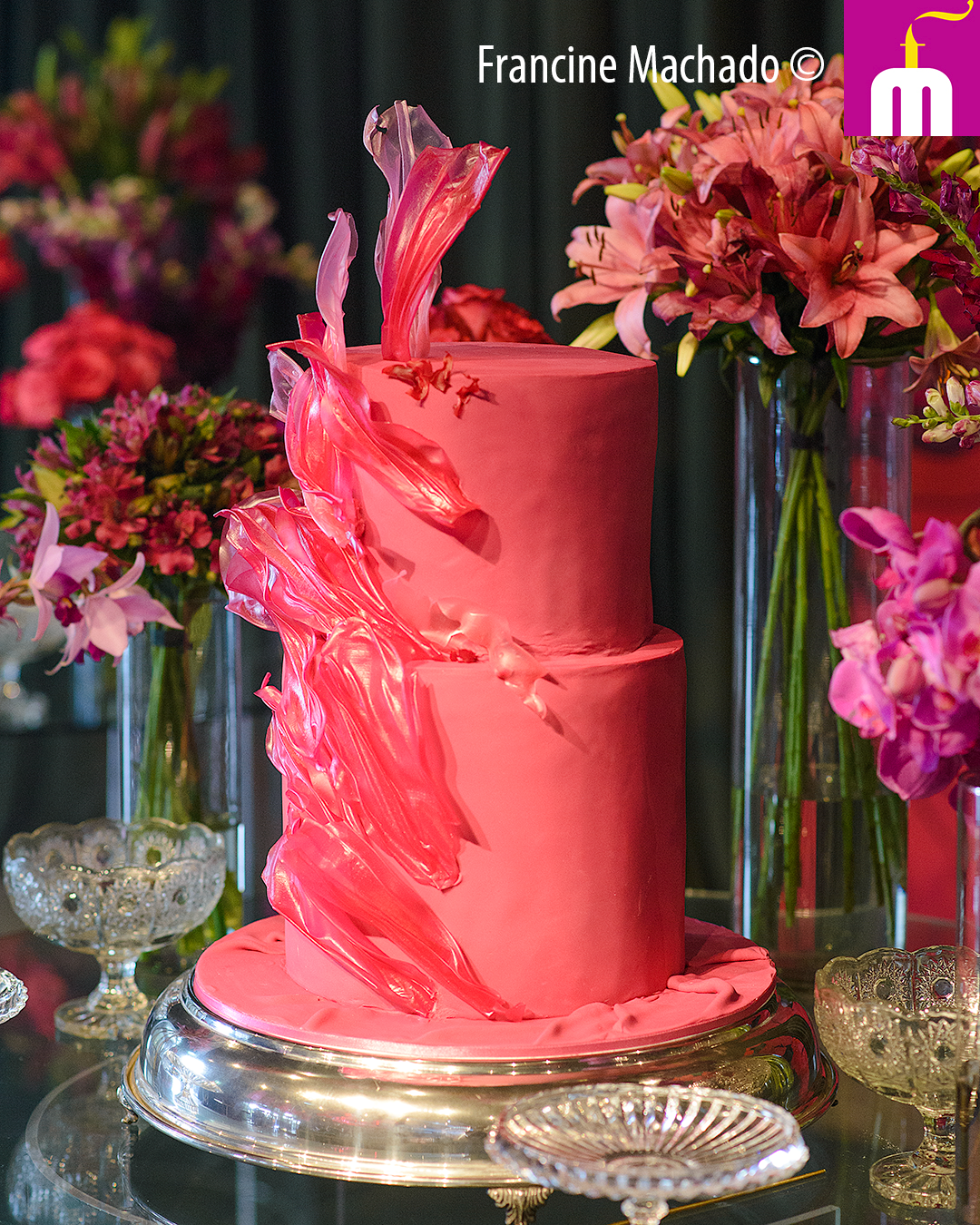 Francine Machado – Cake & Design – Bolos e Doces – Bolo com 2 andares de altura dupla – Aniversário de 15 anos – Casa Vista, São José dos Campos, SP